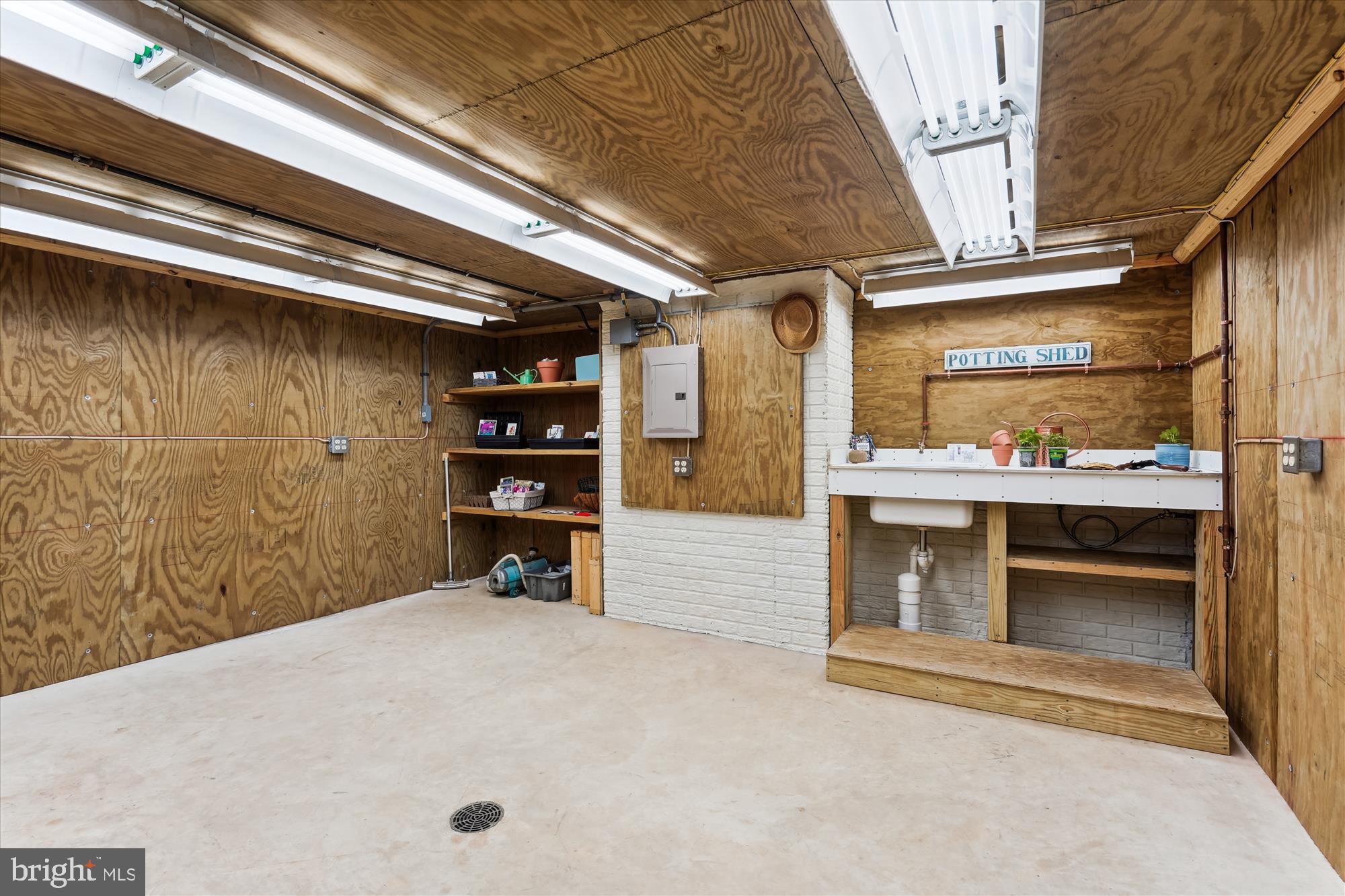 MILLER HEIGHTS - Residential