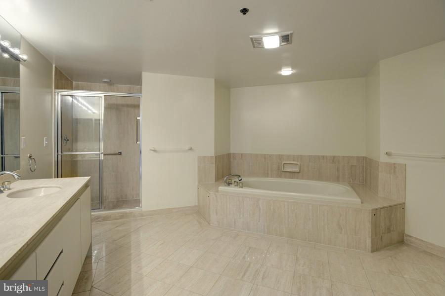 SOMERSET HOUSE 2 - Residential Lease