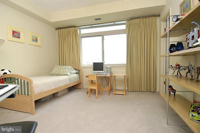 SOMERSET HOUSE 2 - Residential Lease