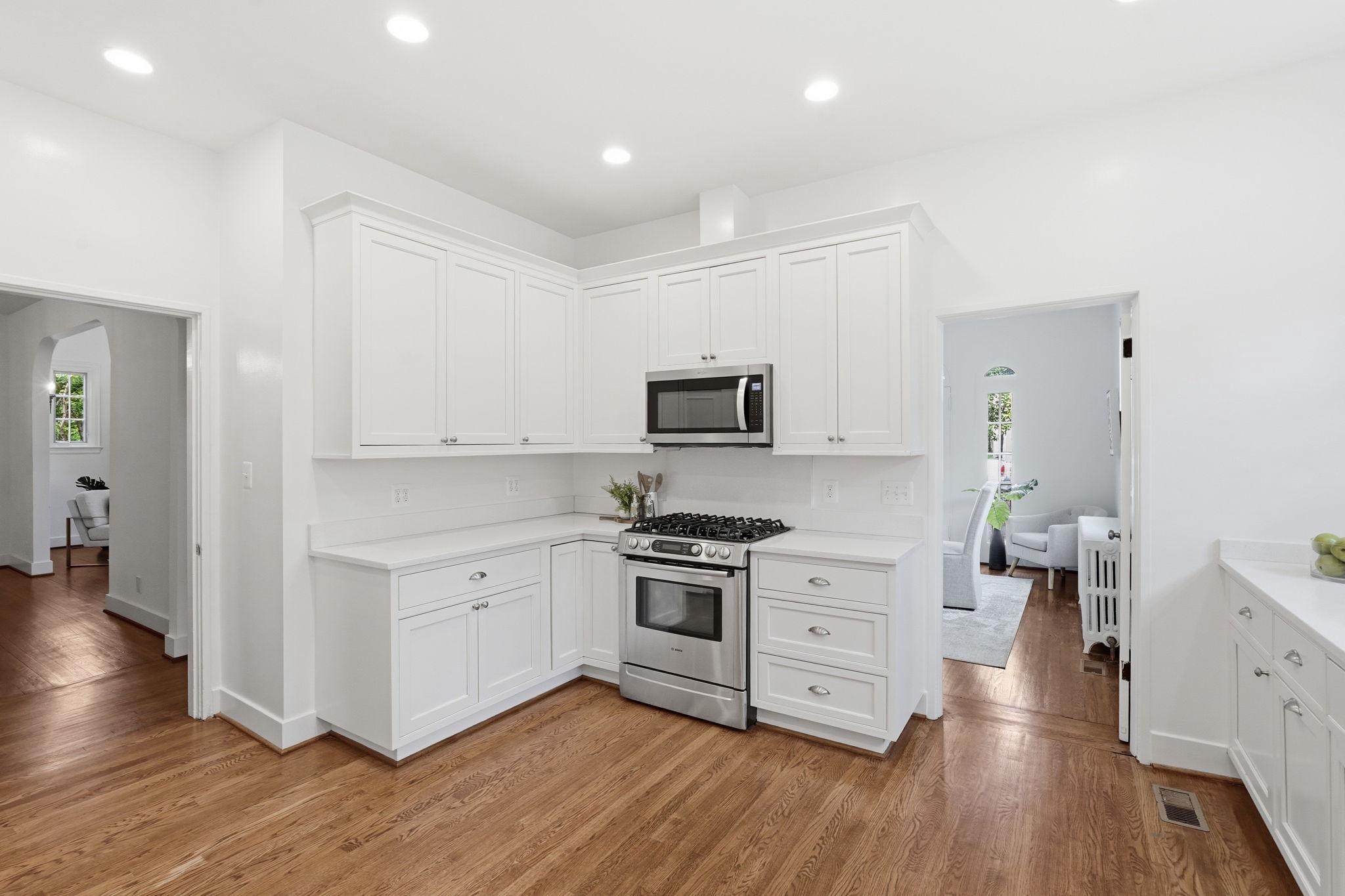 LYON VILLAGE - Residential