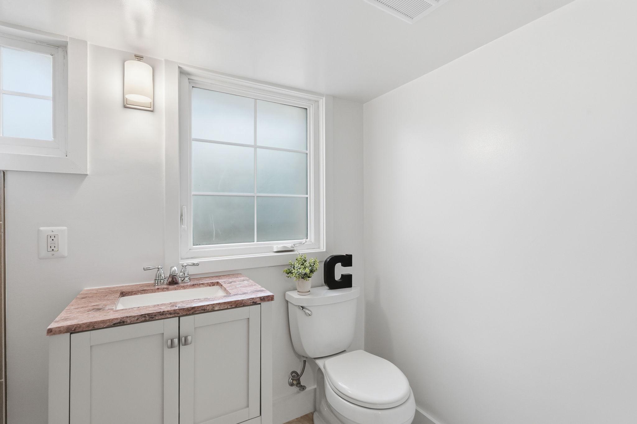 LYON VILLAGE - Residential