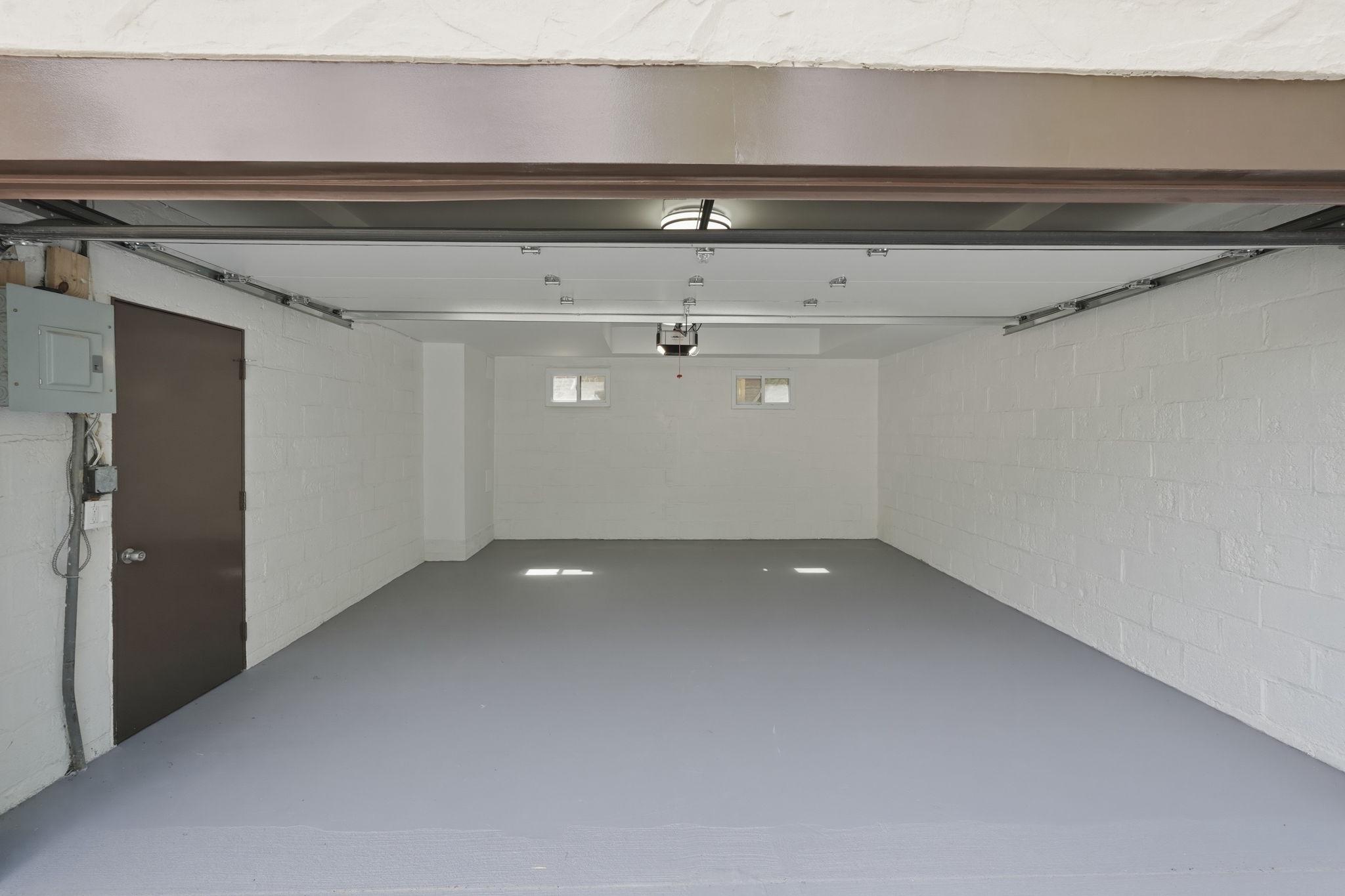 LYON VILLAGE - Residential