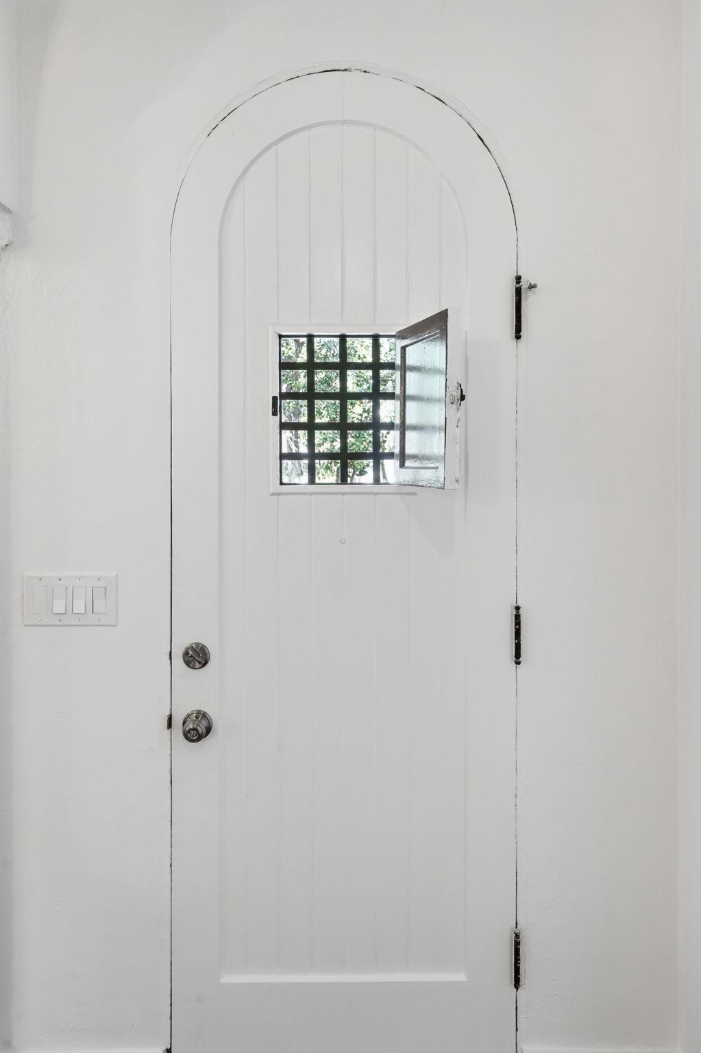 LYON VILLAGE - Residential