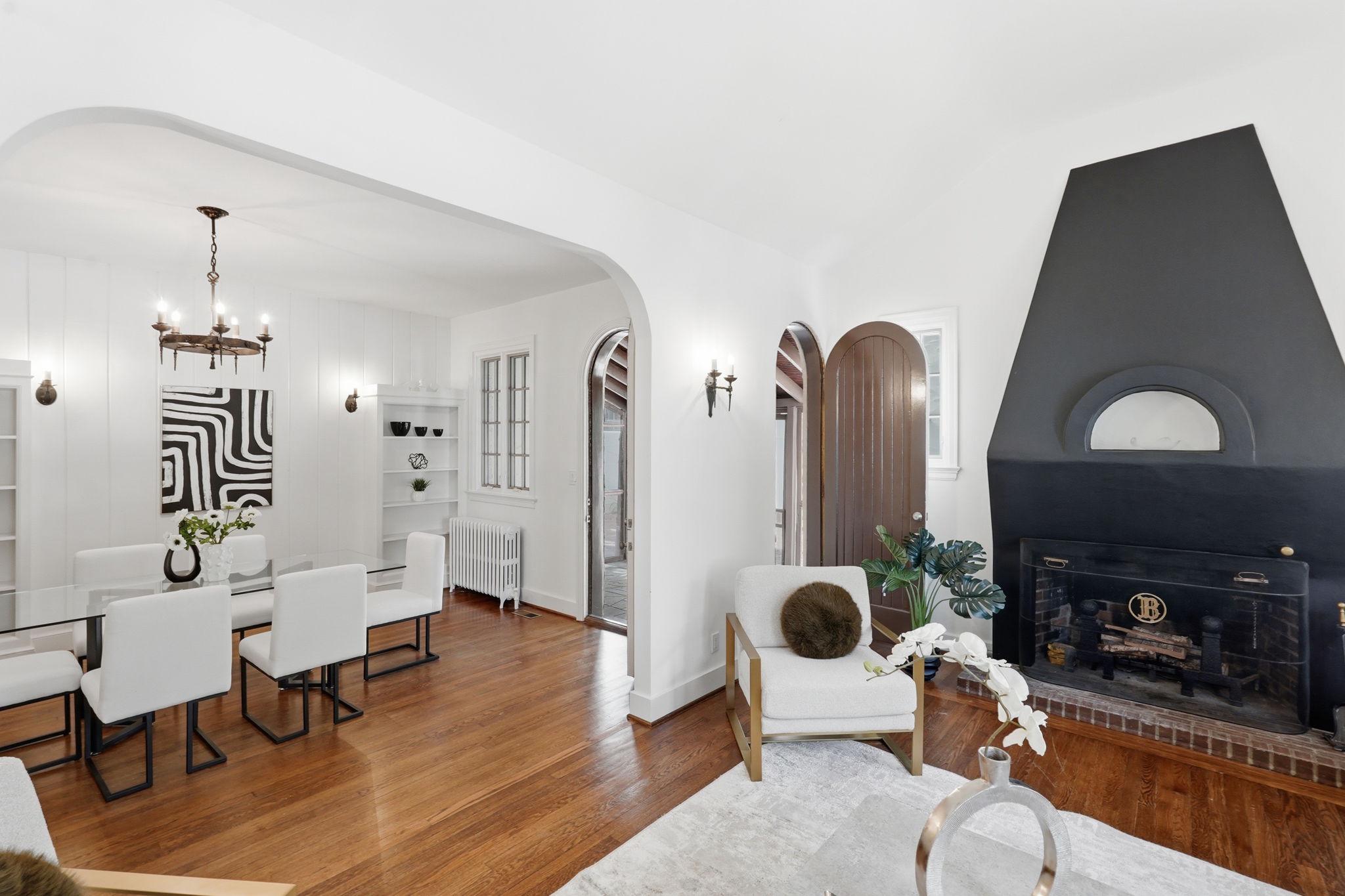 LYON VILLAGE - Residential