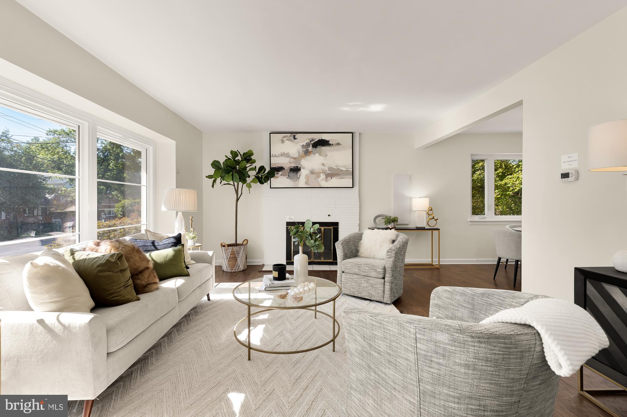 UNIVERSITY HILLS - Residential