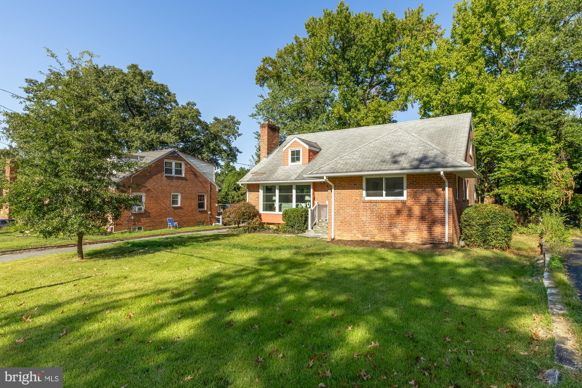 UNIVERSITY HILLS - Residential