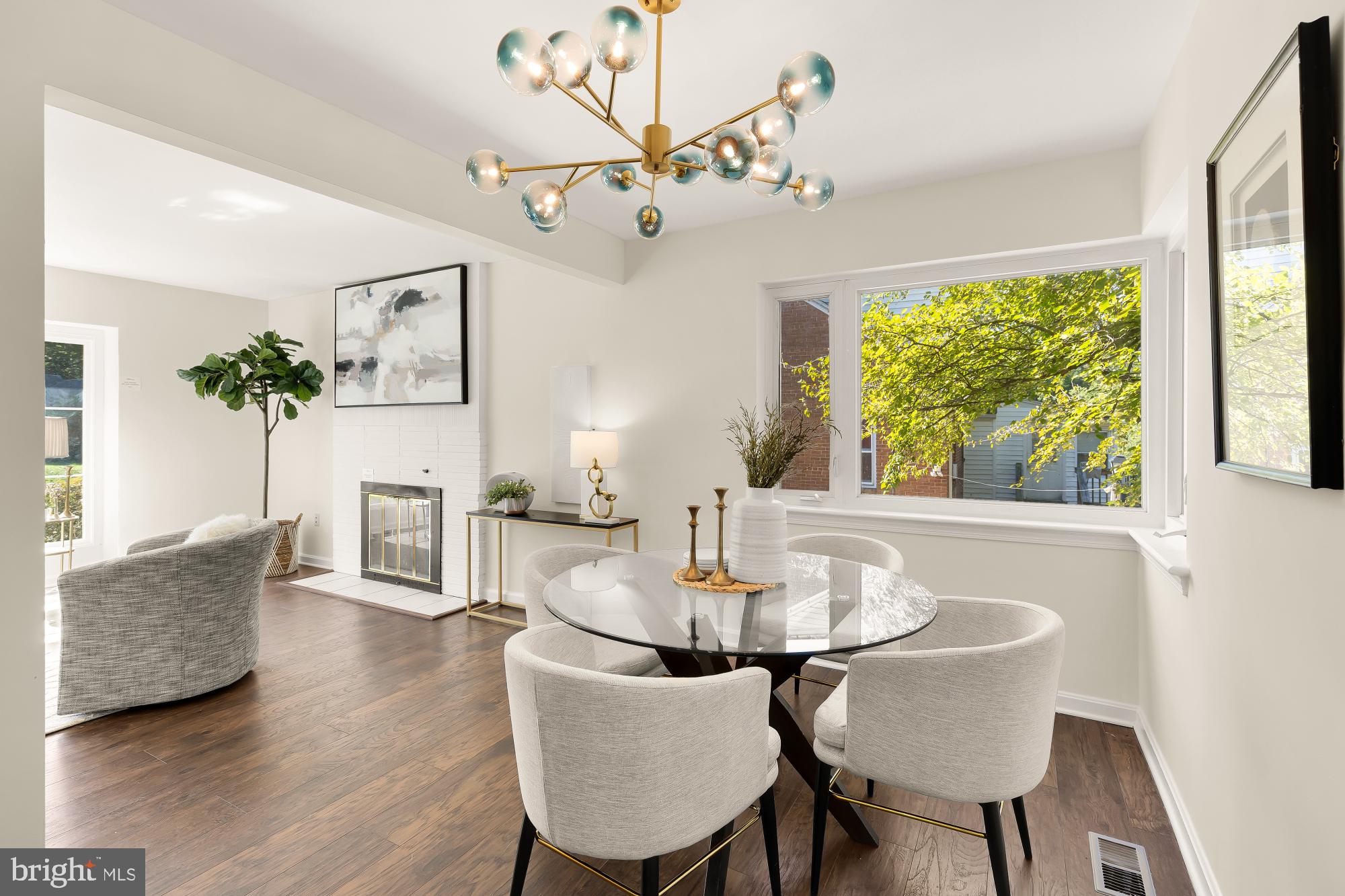 UNIVERSITY HILLS - Residential