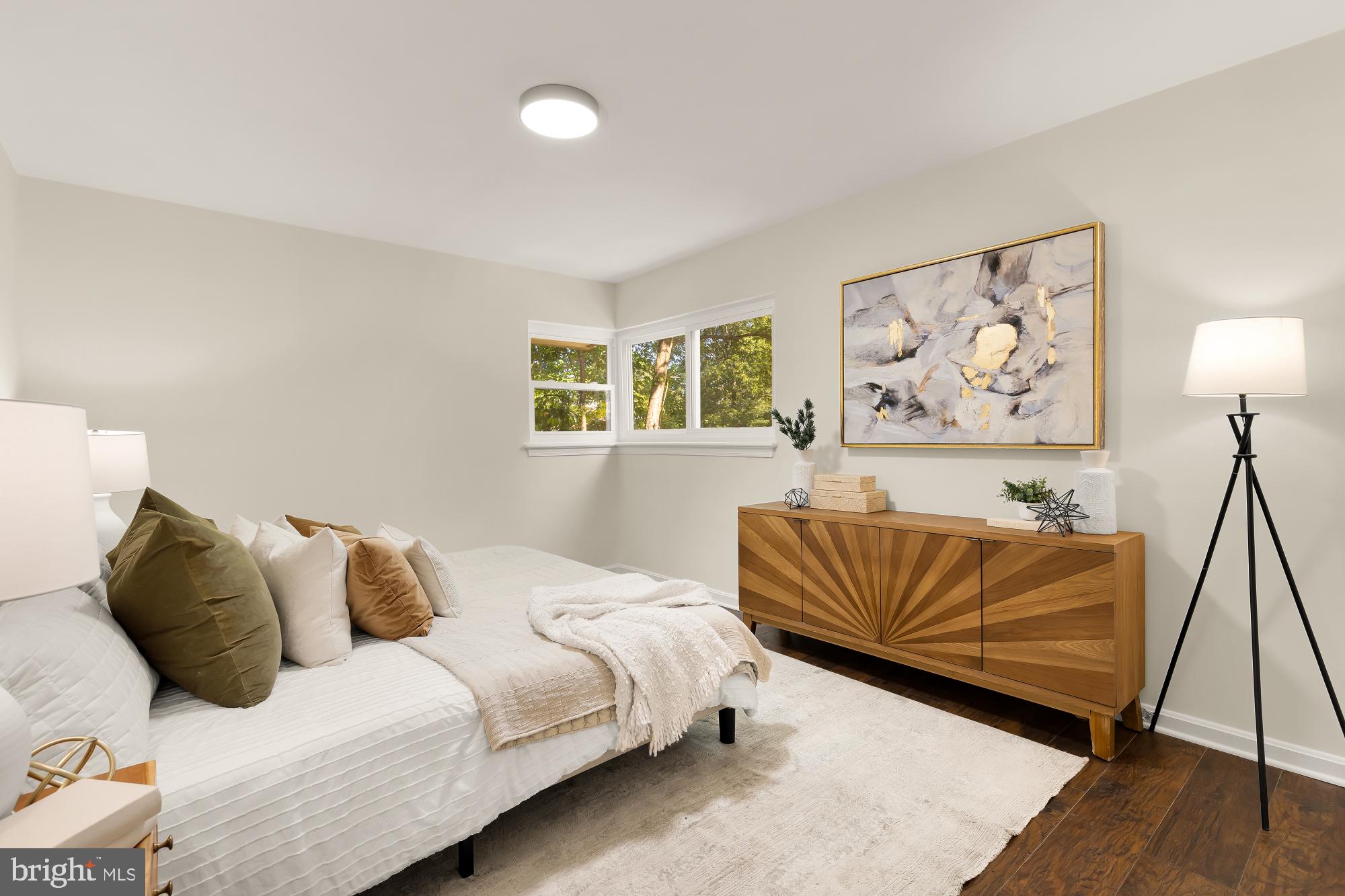 UNIVERSITY HILLS - Residential