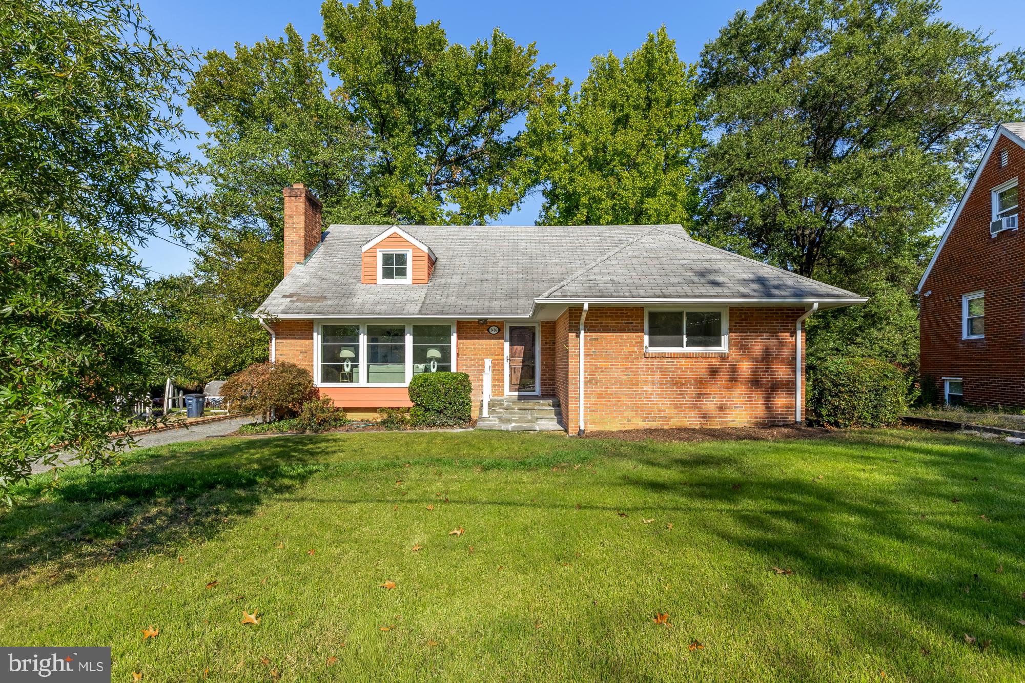 UNIVERSITY HILLS - Residential