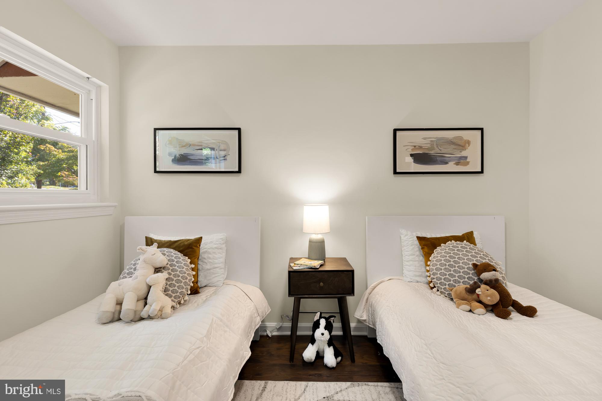 UNIVERSITY HILLS - Residential