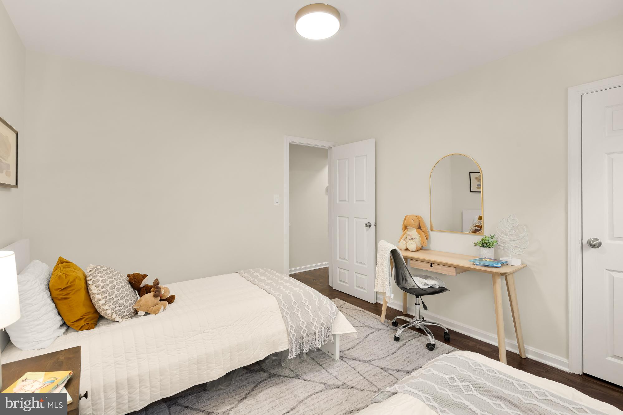 UNIVERSITY HILLS - Residential