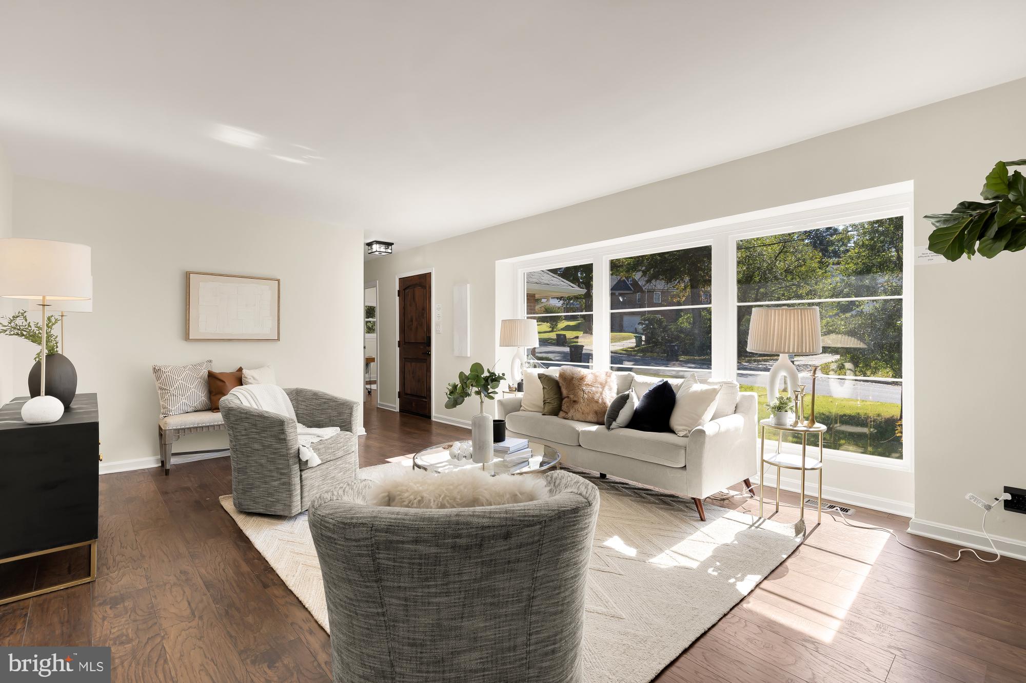 UNIVERSITY HILLS - Residential