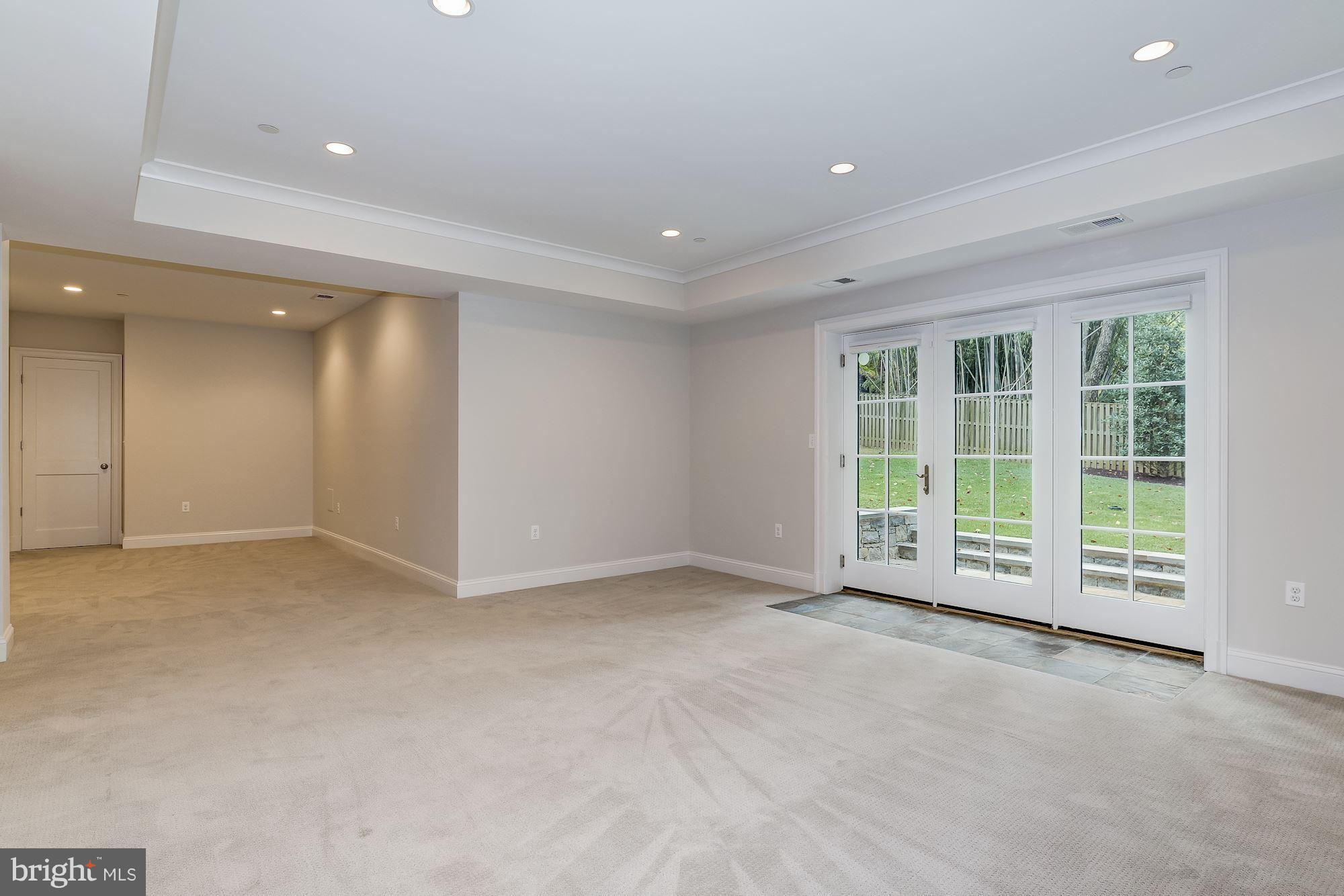 SOMERSET HEIGHTS - Residential