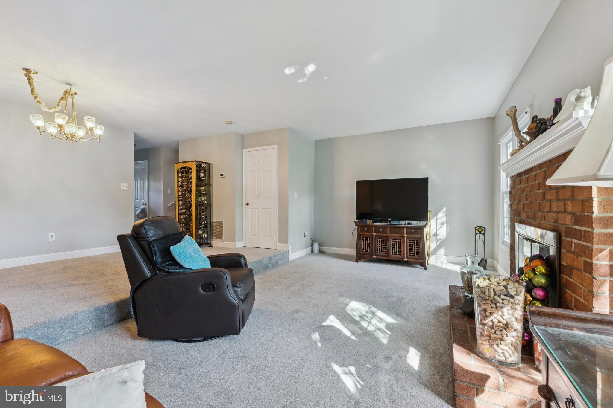 8225 CEDAR LANDING COURT
