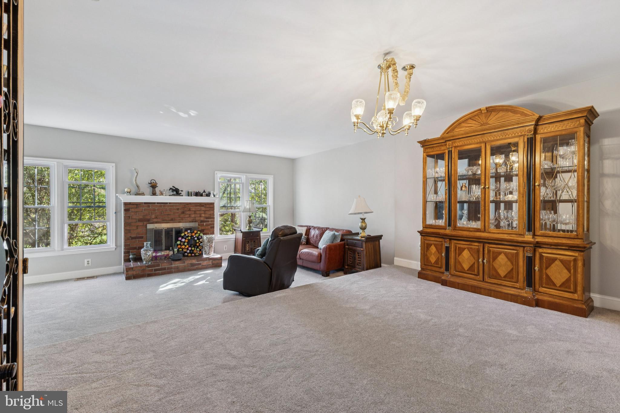 8225 CEDAR LANDING COURT