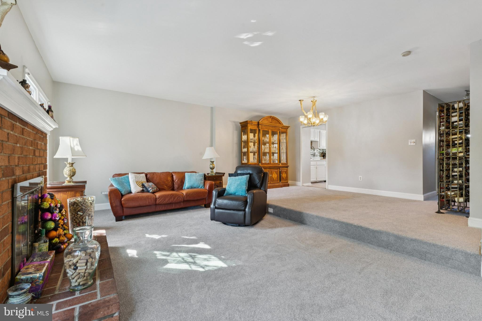8225 CEDAR LANDING COURT