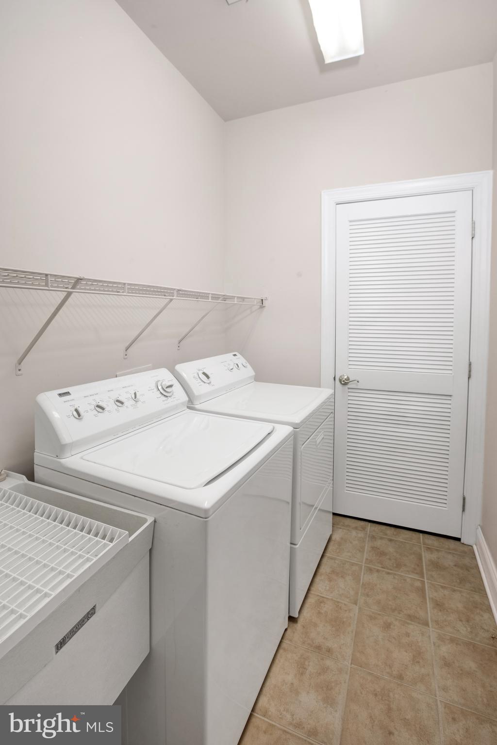 REGENCY AT DOMINION VALLEY - Residential