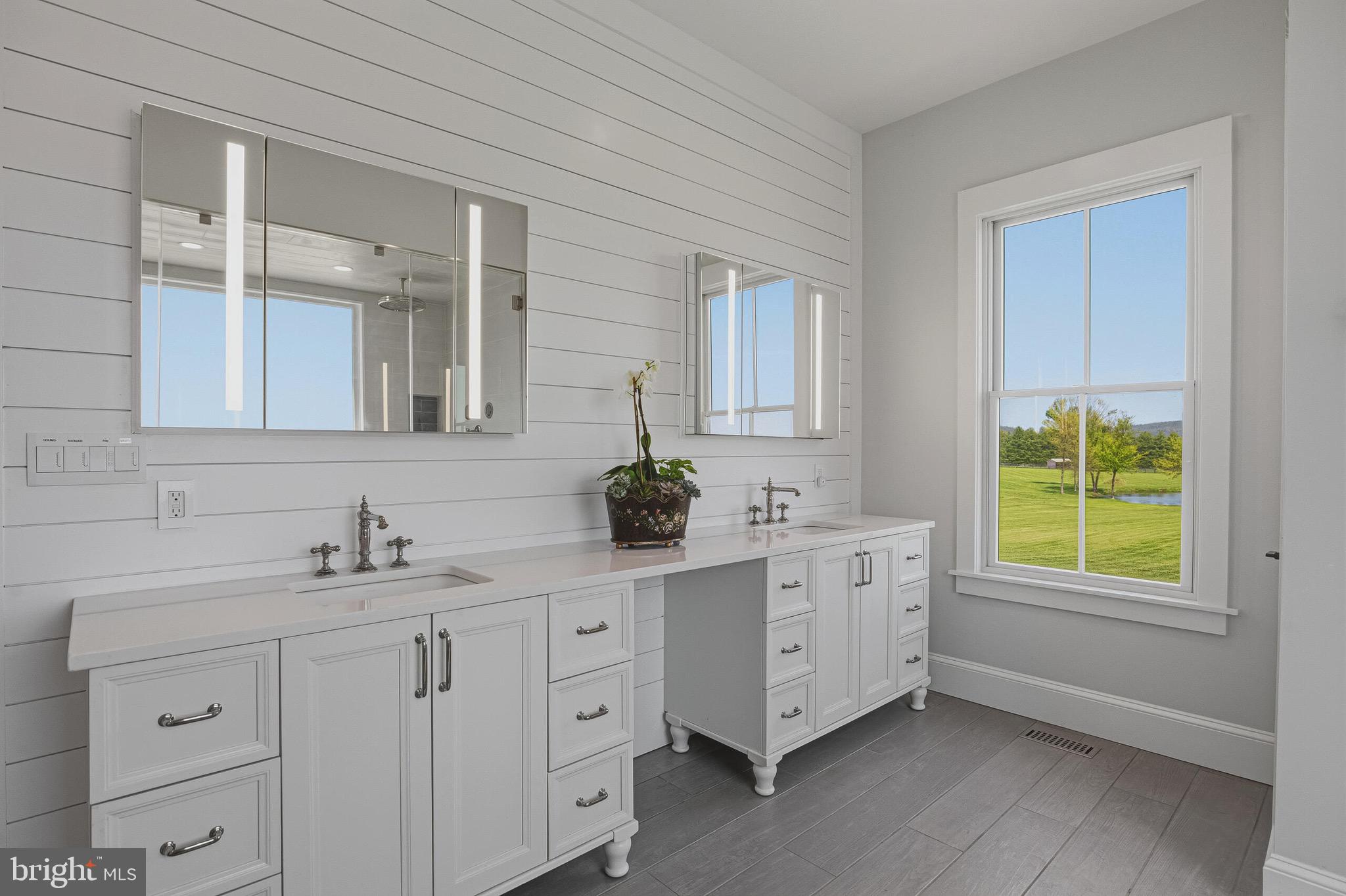 ZYLSTRA - Residential