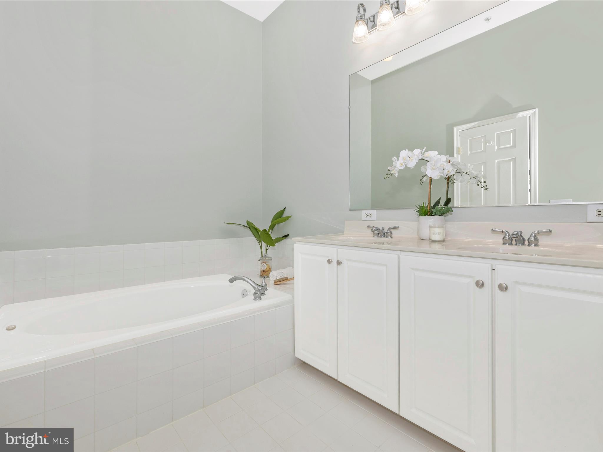 VILLAGES OF URBANA - Residential