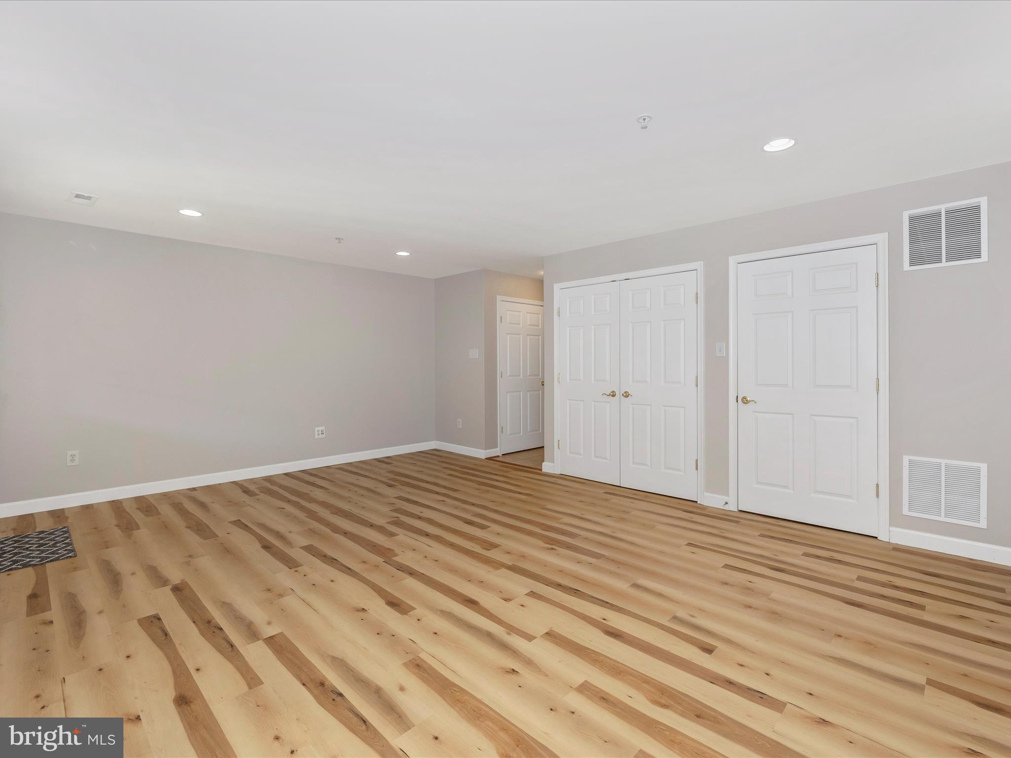 VILLAGES OF URBANA - Residential