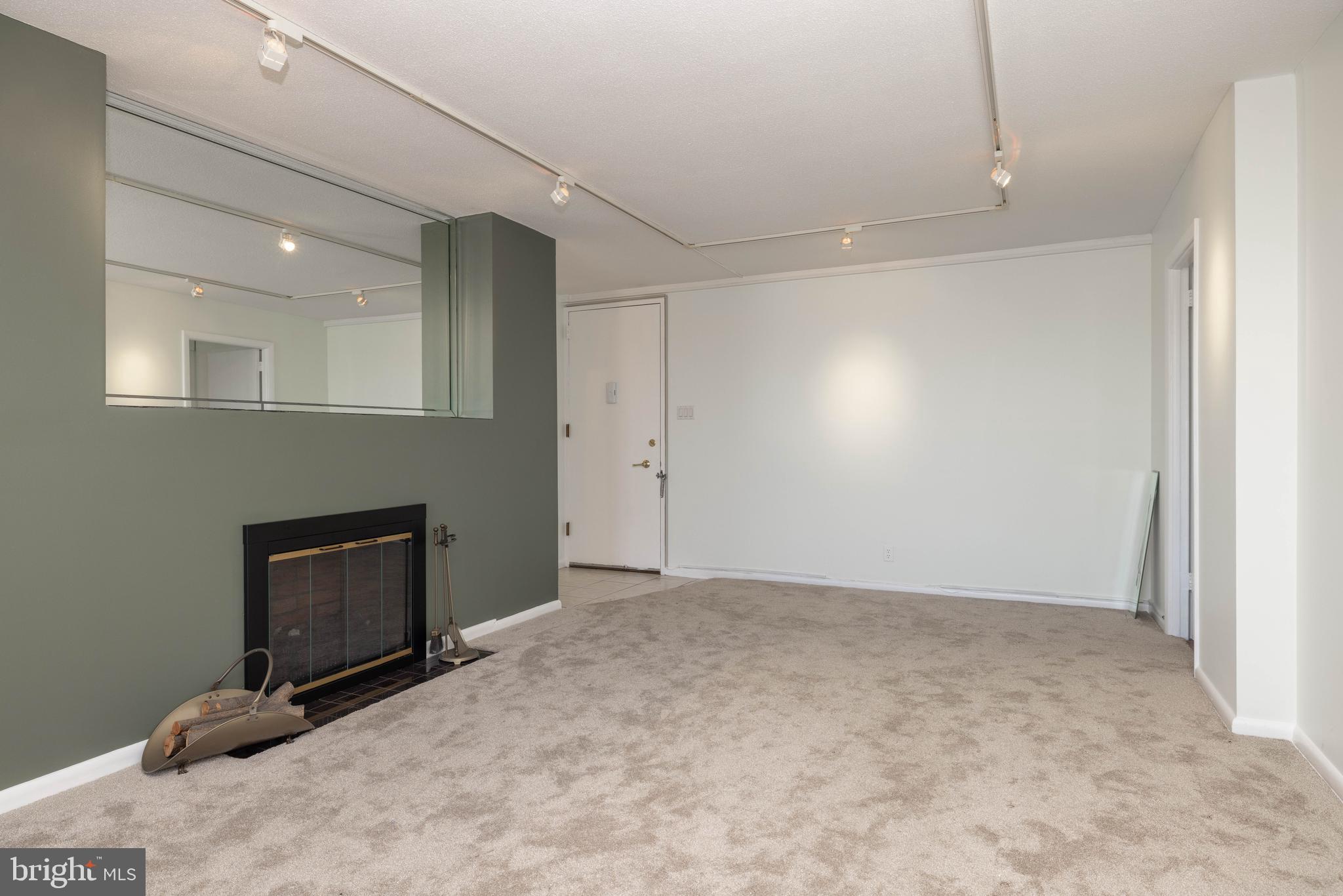 WYNNEWOOD - Residential