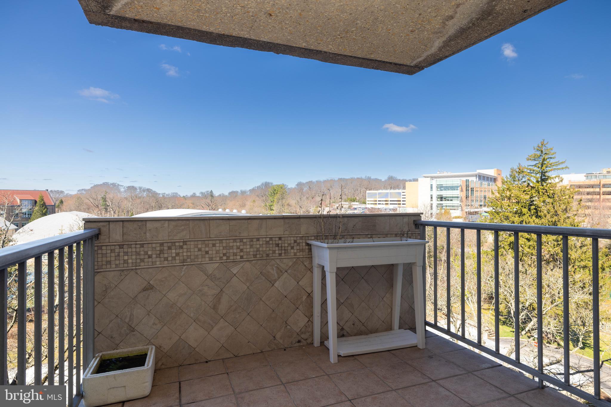 WYNNEWOOD - Residential