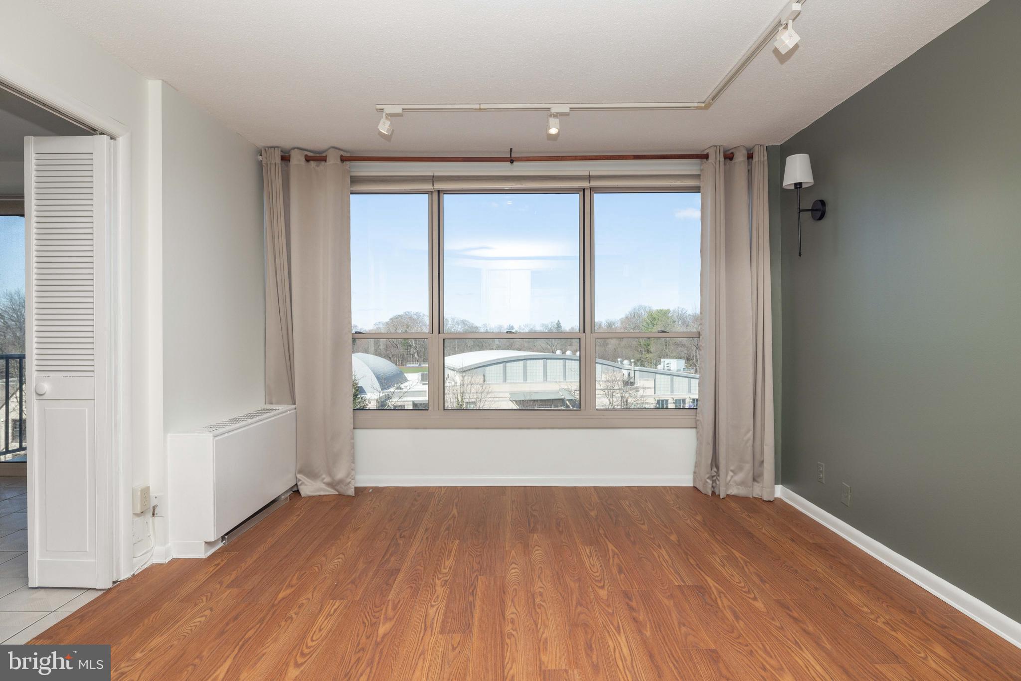 WYNNEWOOD - Residential