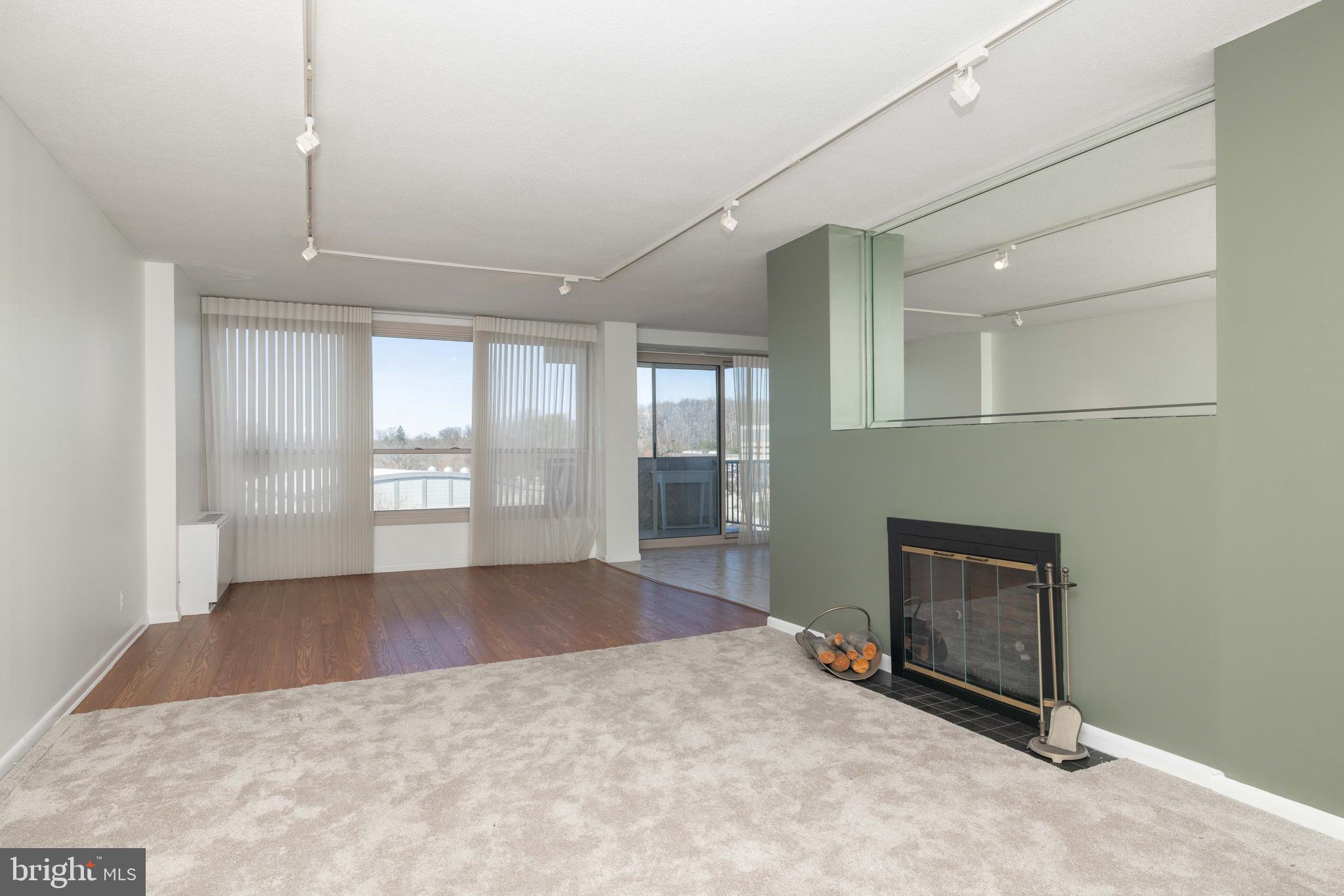 WYNNEWOOD - Residential