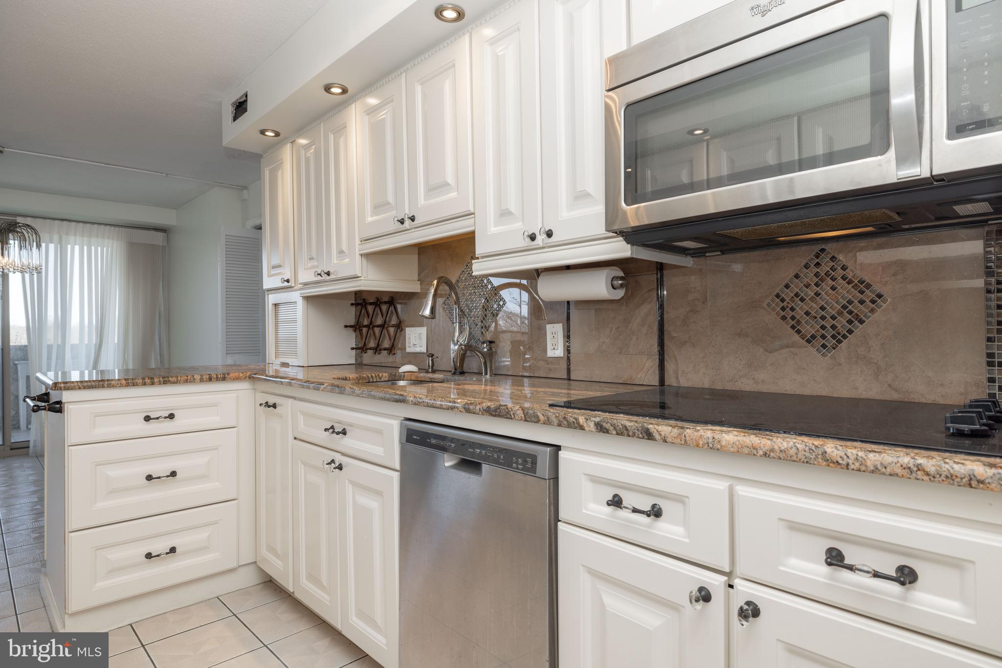 WYNNEWOOD - Residential