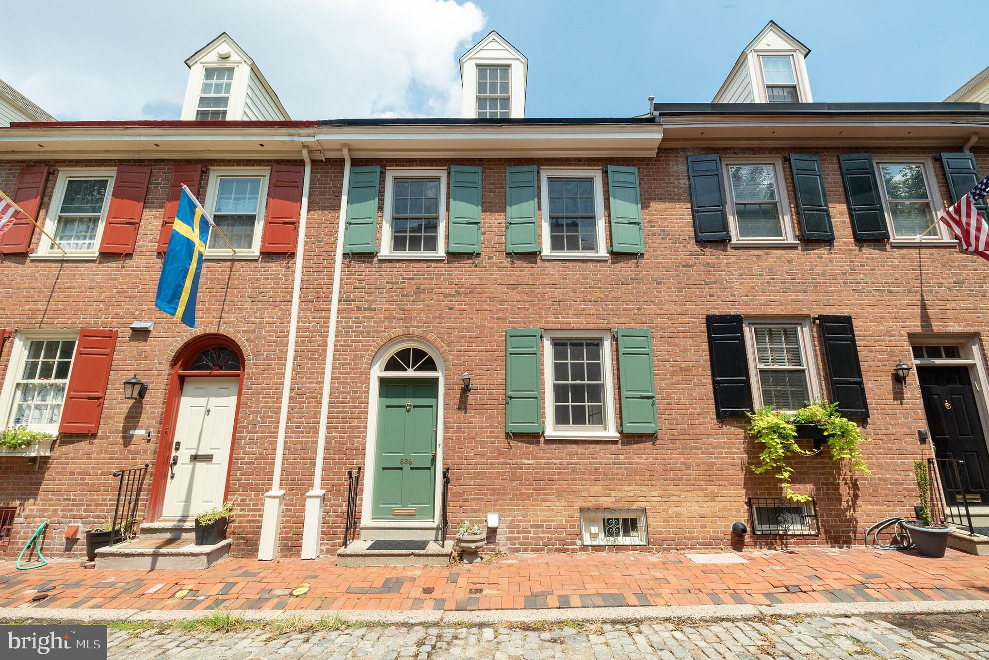 SOCIETY HILL - Residential