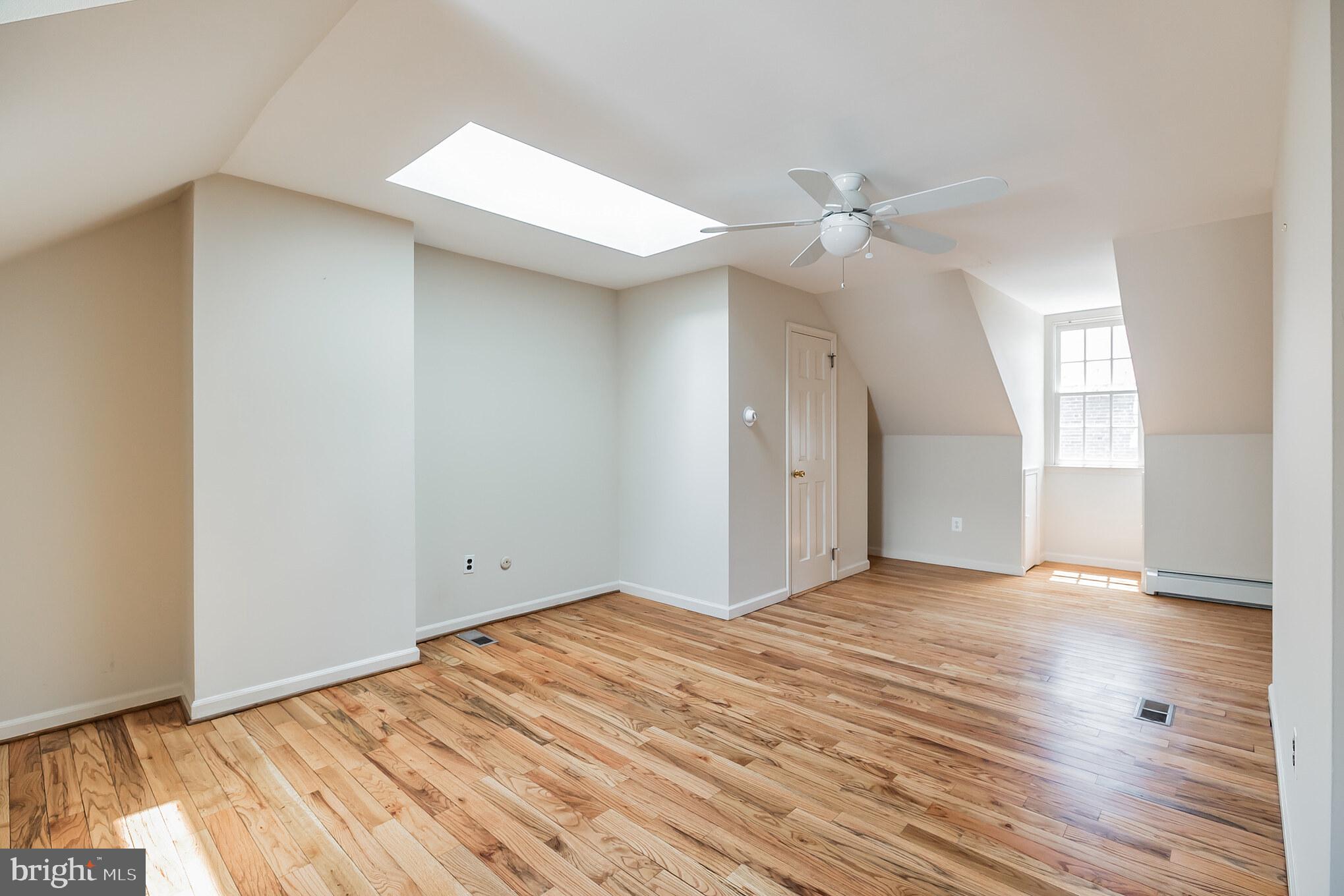 SOCIETY HILL - Residential