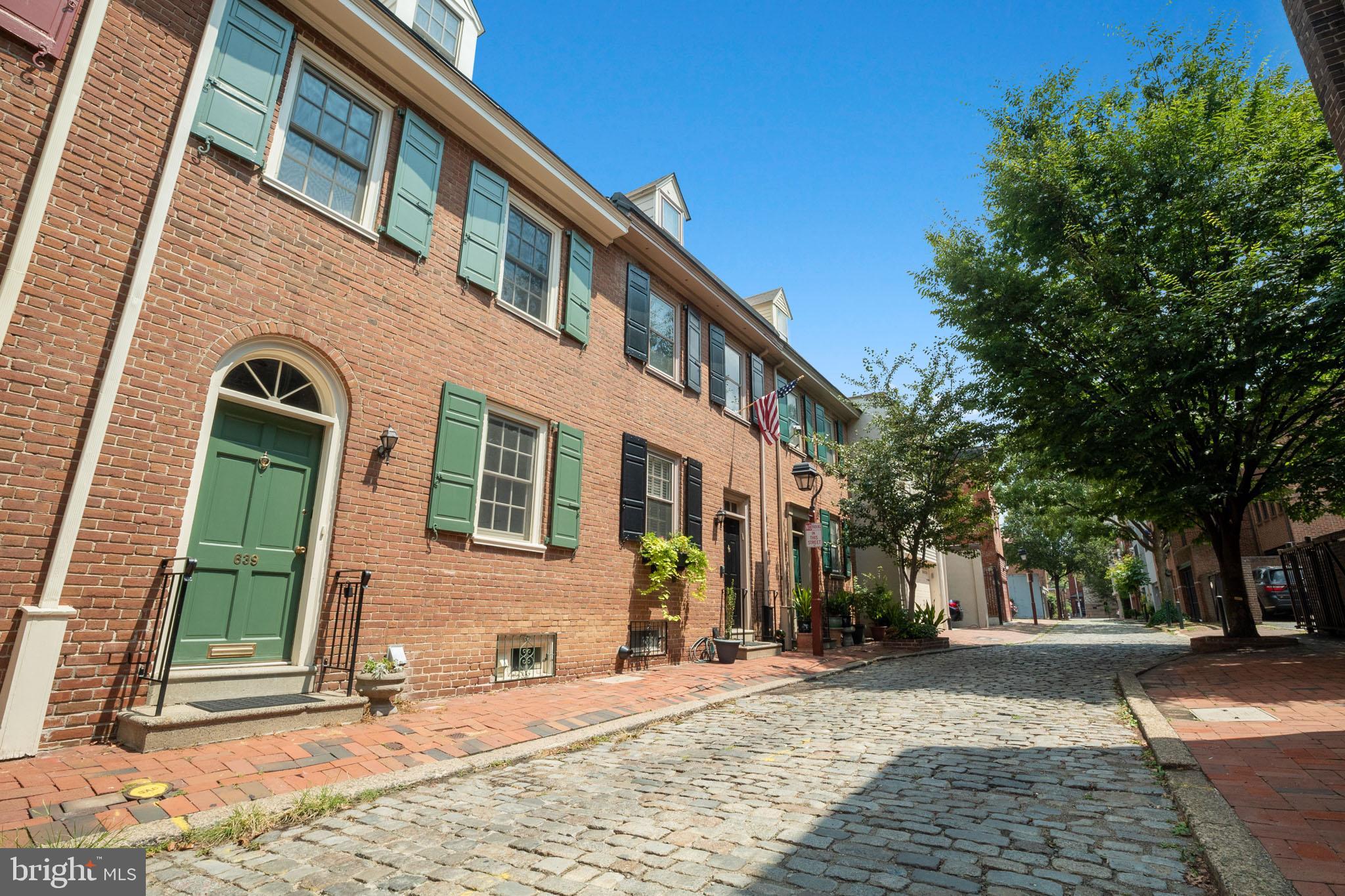 SOCIETY HILL - Residential