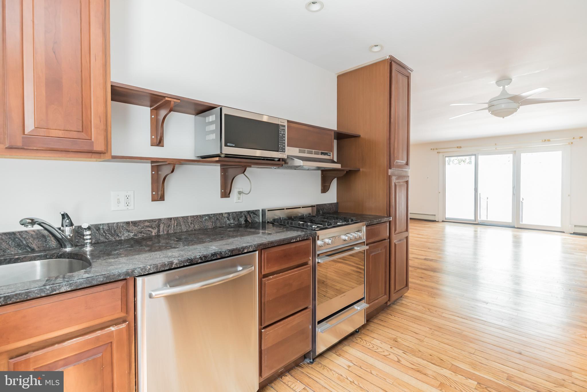 SOCIETY HILL - Residential