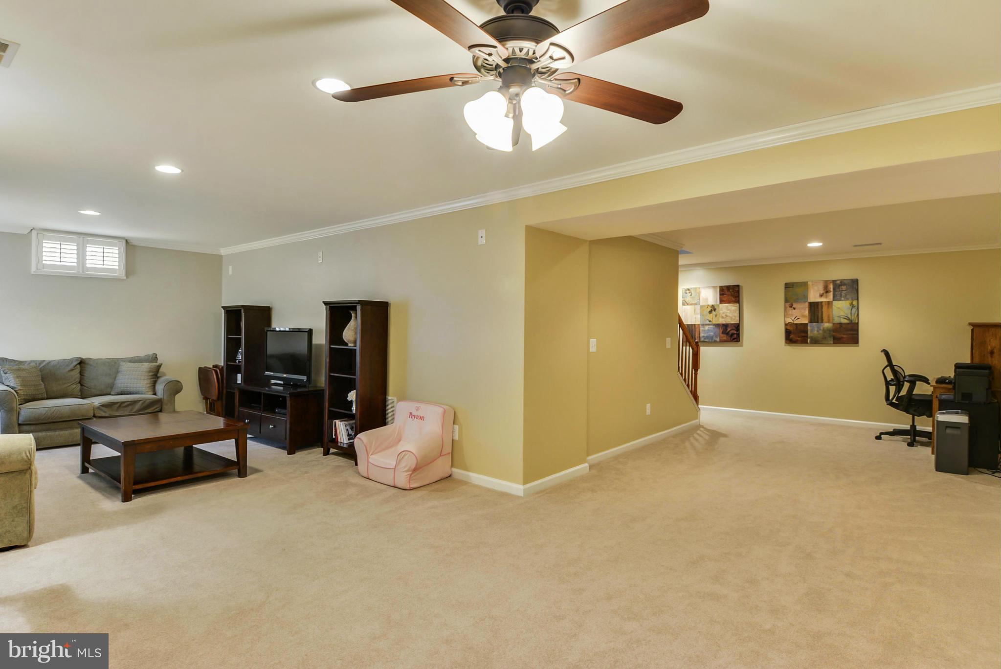 NEW TOWN MEADOWS - Residential