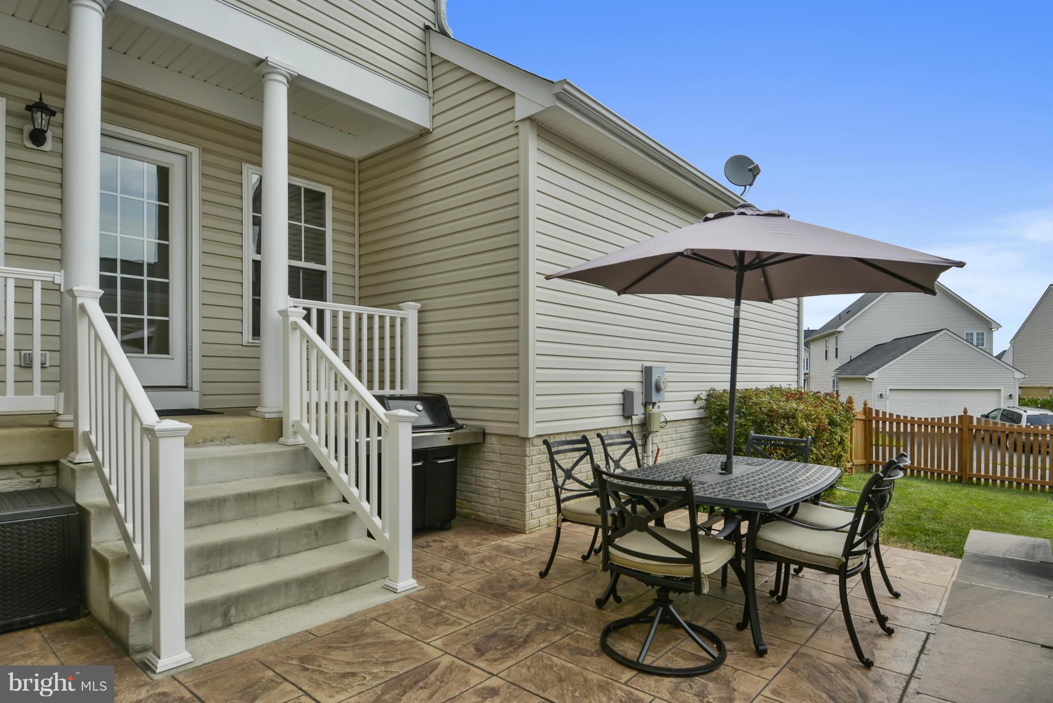 NEW TOWN MEADOWS - Residential