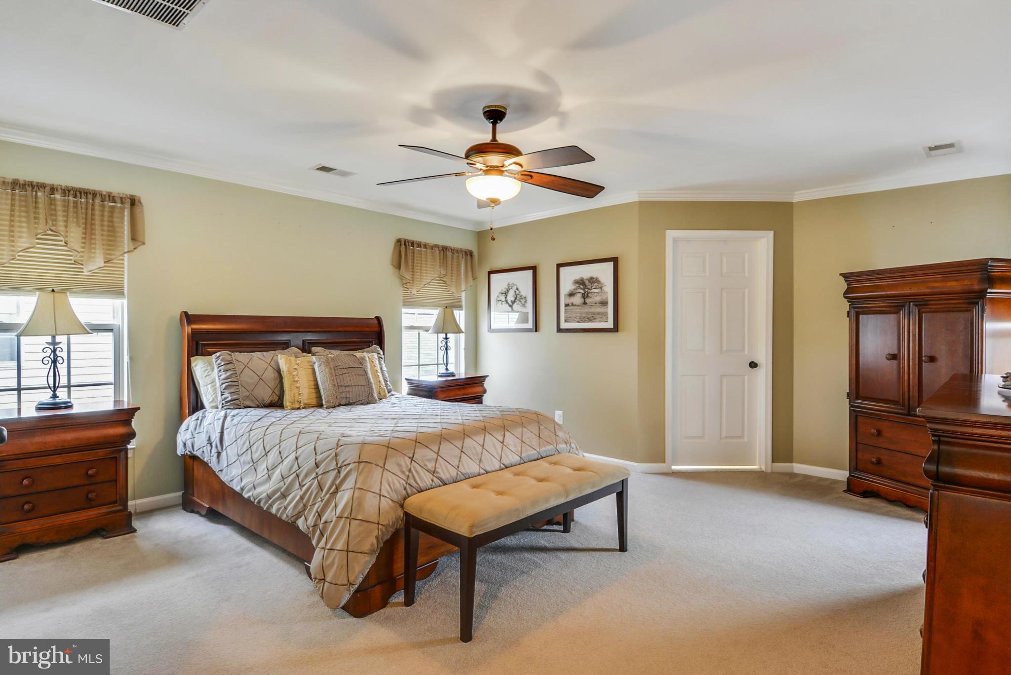 NEW TOWN MEADOWS - Residential