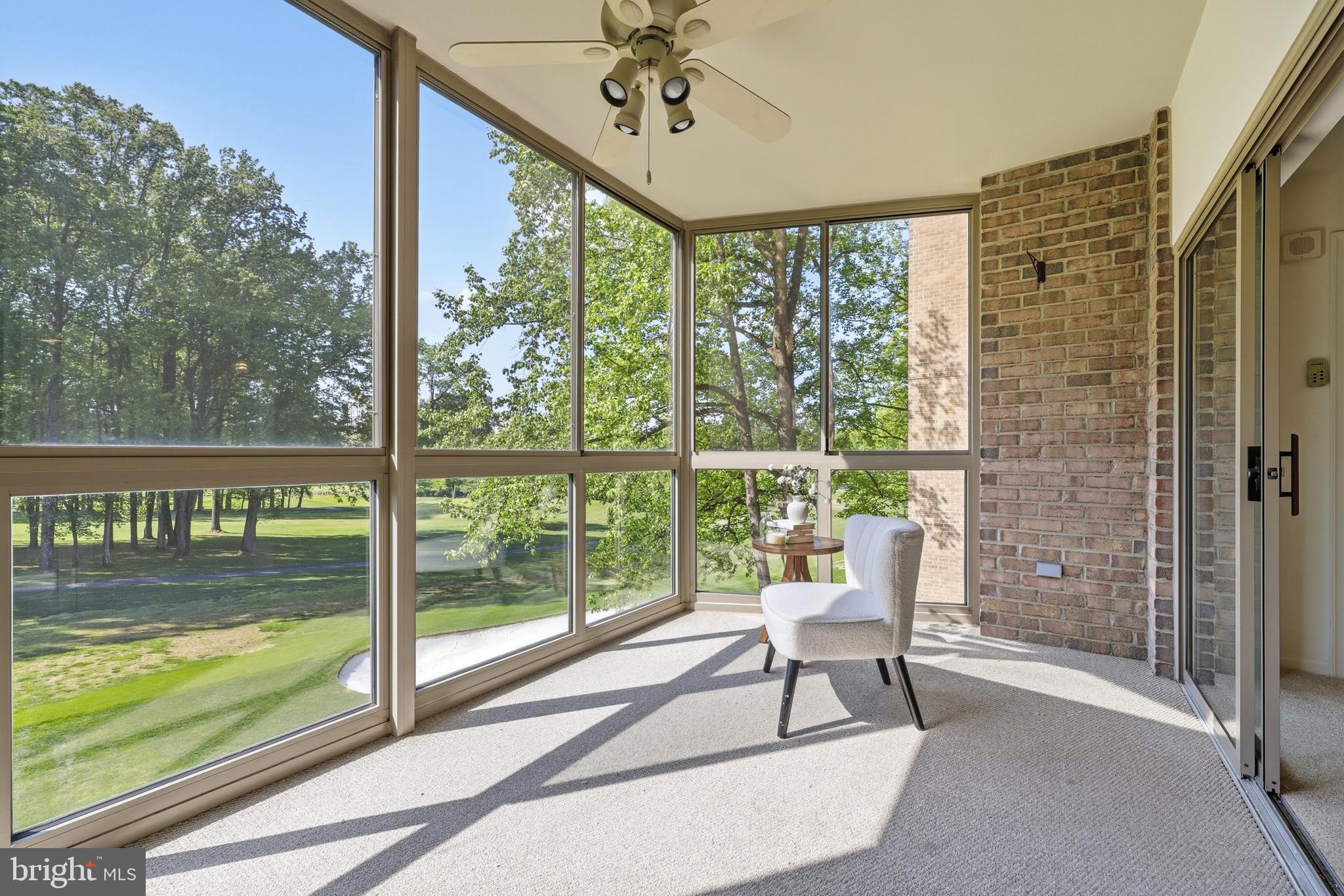 LEISURE WORLD - Residential