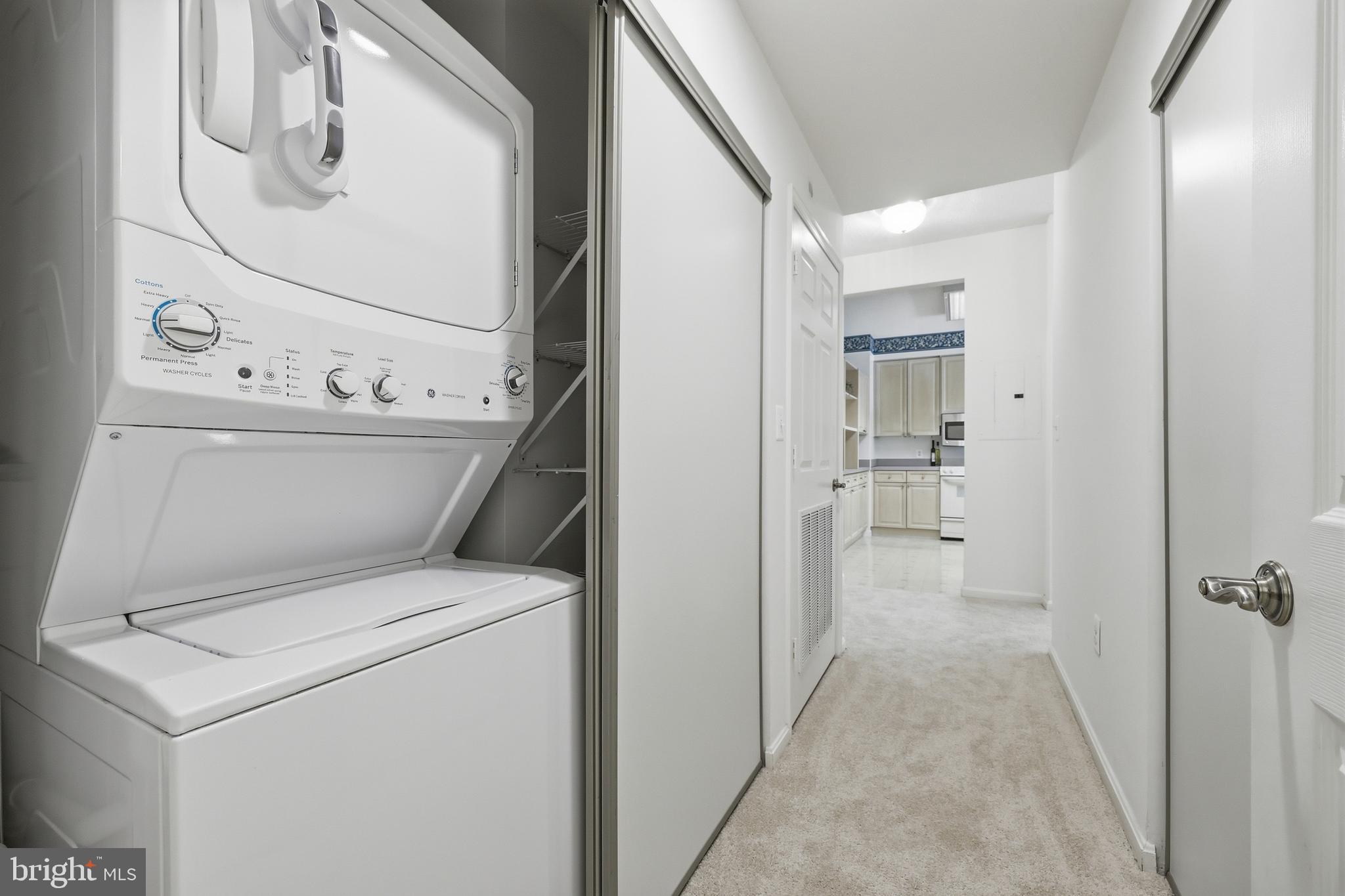 LEISURE WORLD - Residential