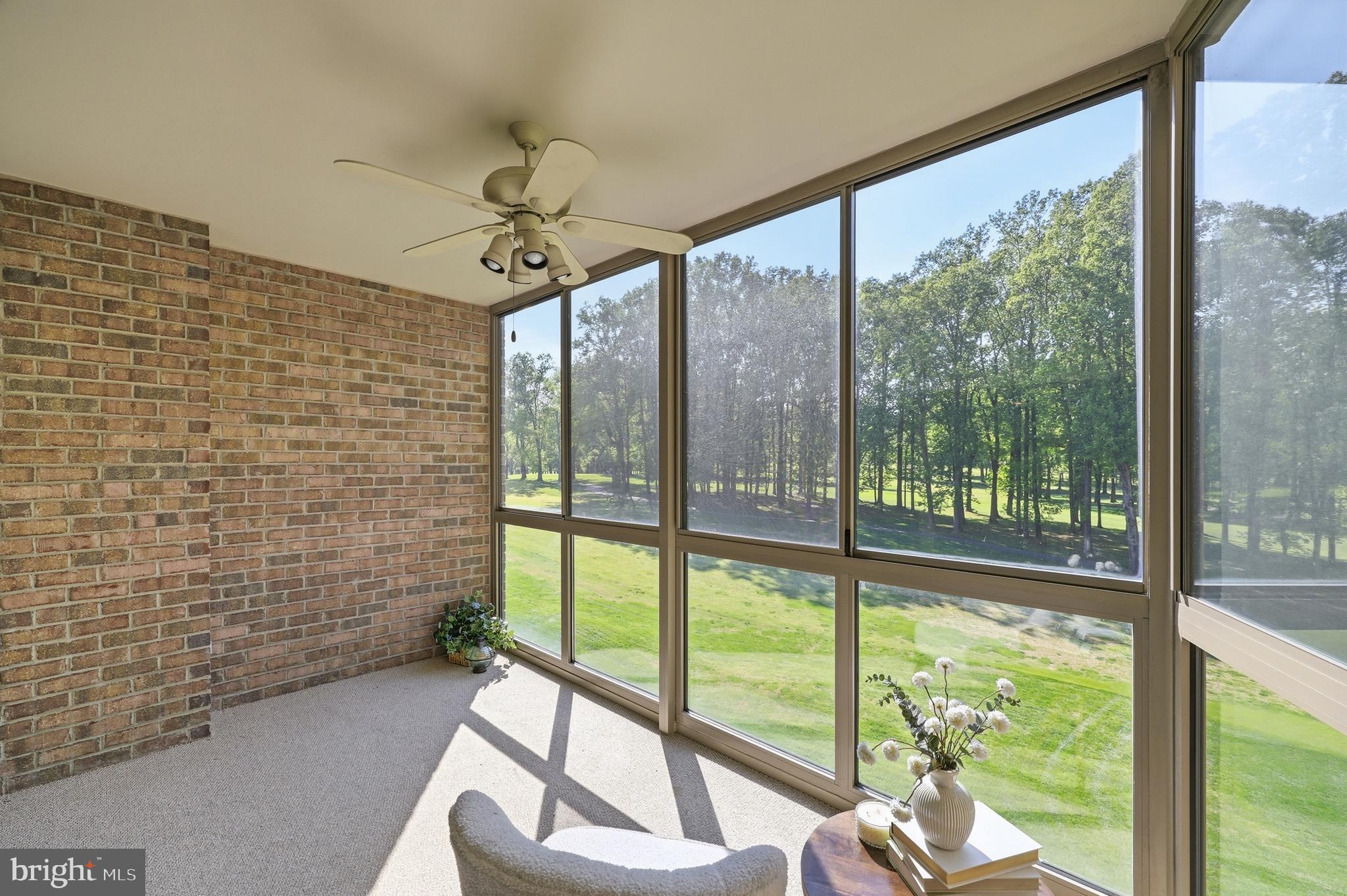 LEISURE WORLD - Residential