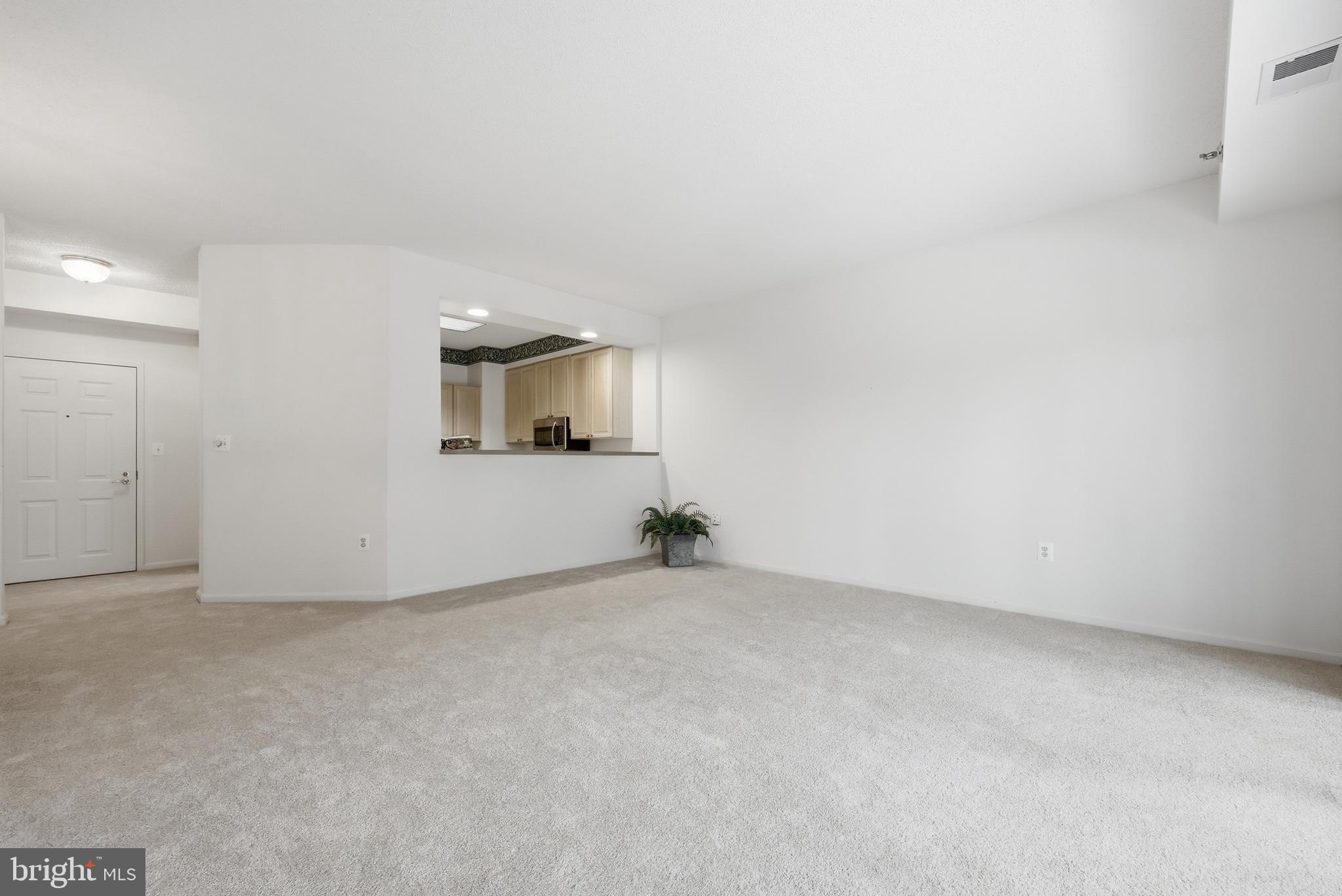 LEISURE WORLD - Residential