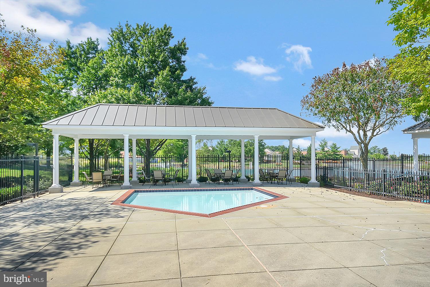 PINEY ORCHARD - Residential