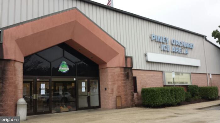 PINEY ORCHARD - Residential