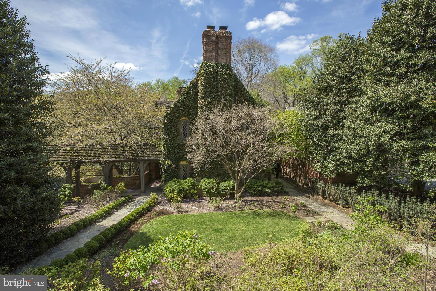 MASSACHUSETTS AVENUE HEIGHTS - Residential