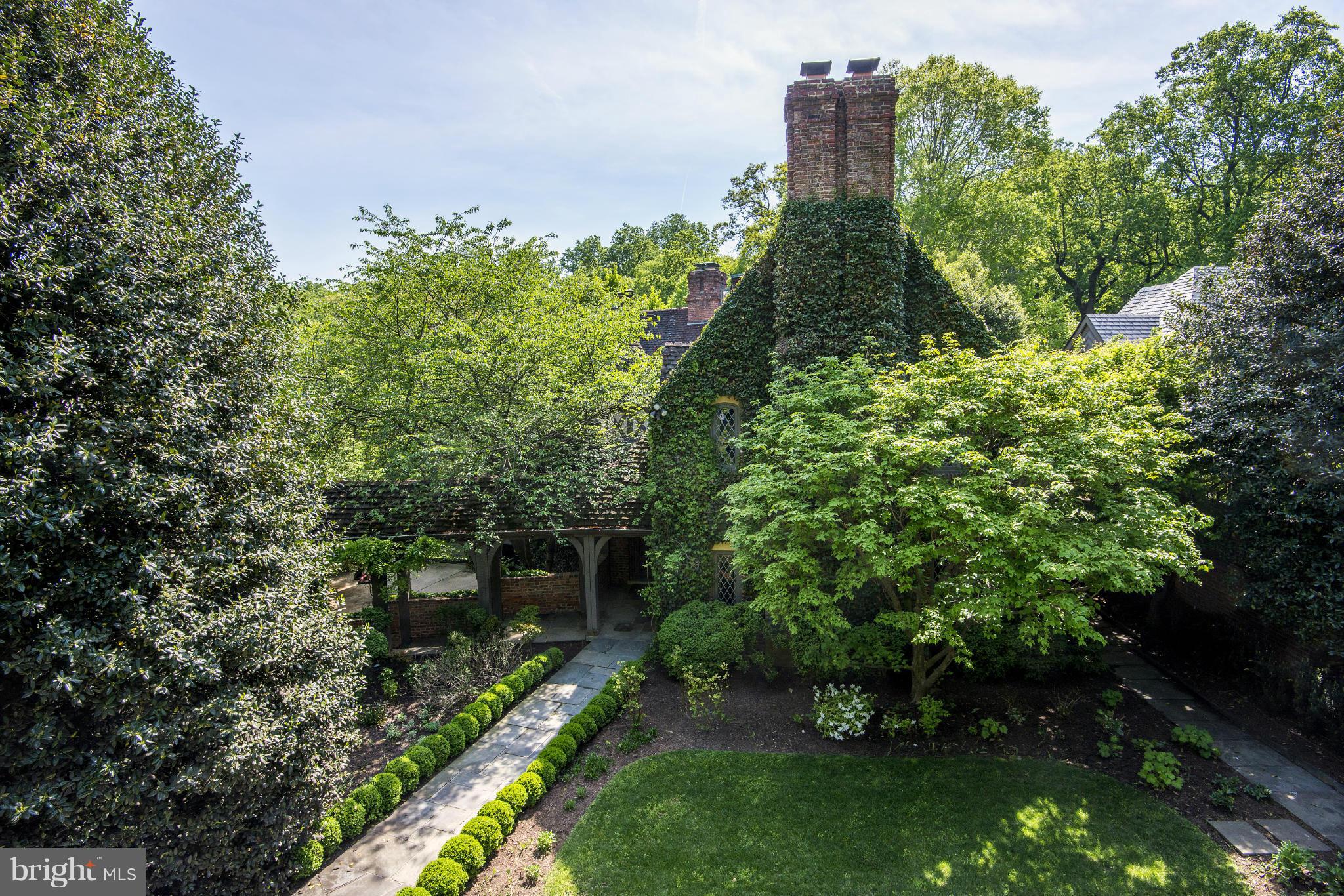 MASSACHUSETTS AVENUE HEIGHTS - Residential