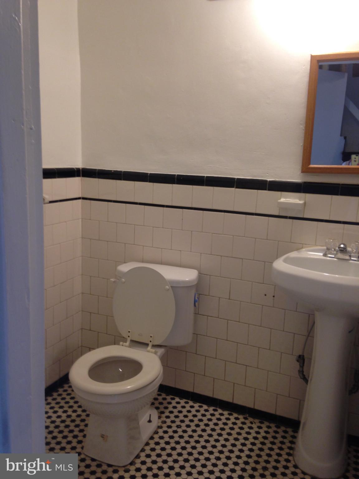 GOVANS - Residential Lease