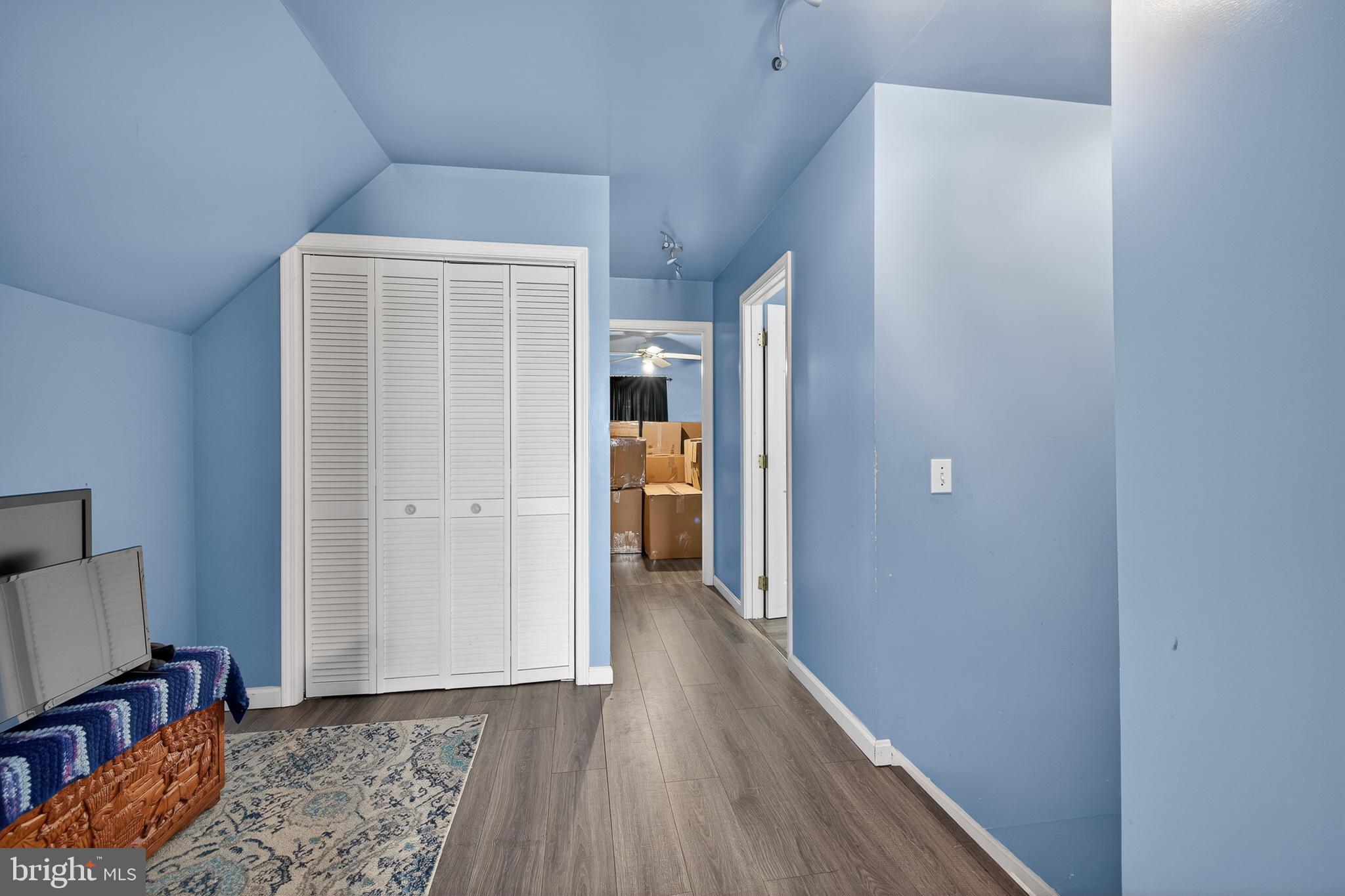 SHIPBUILDERS VILLAGE - Residential