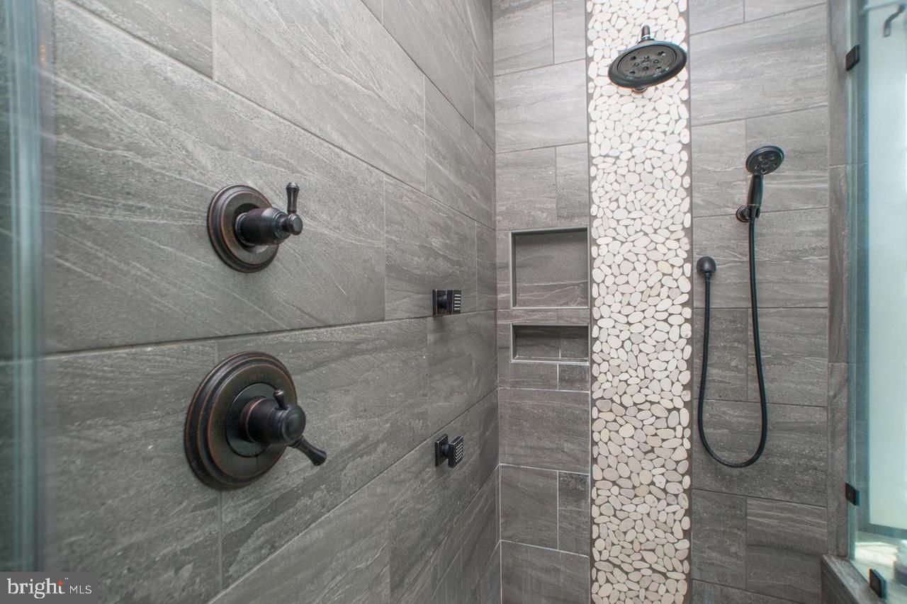 GEORGETOWN ESTATES - Residential