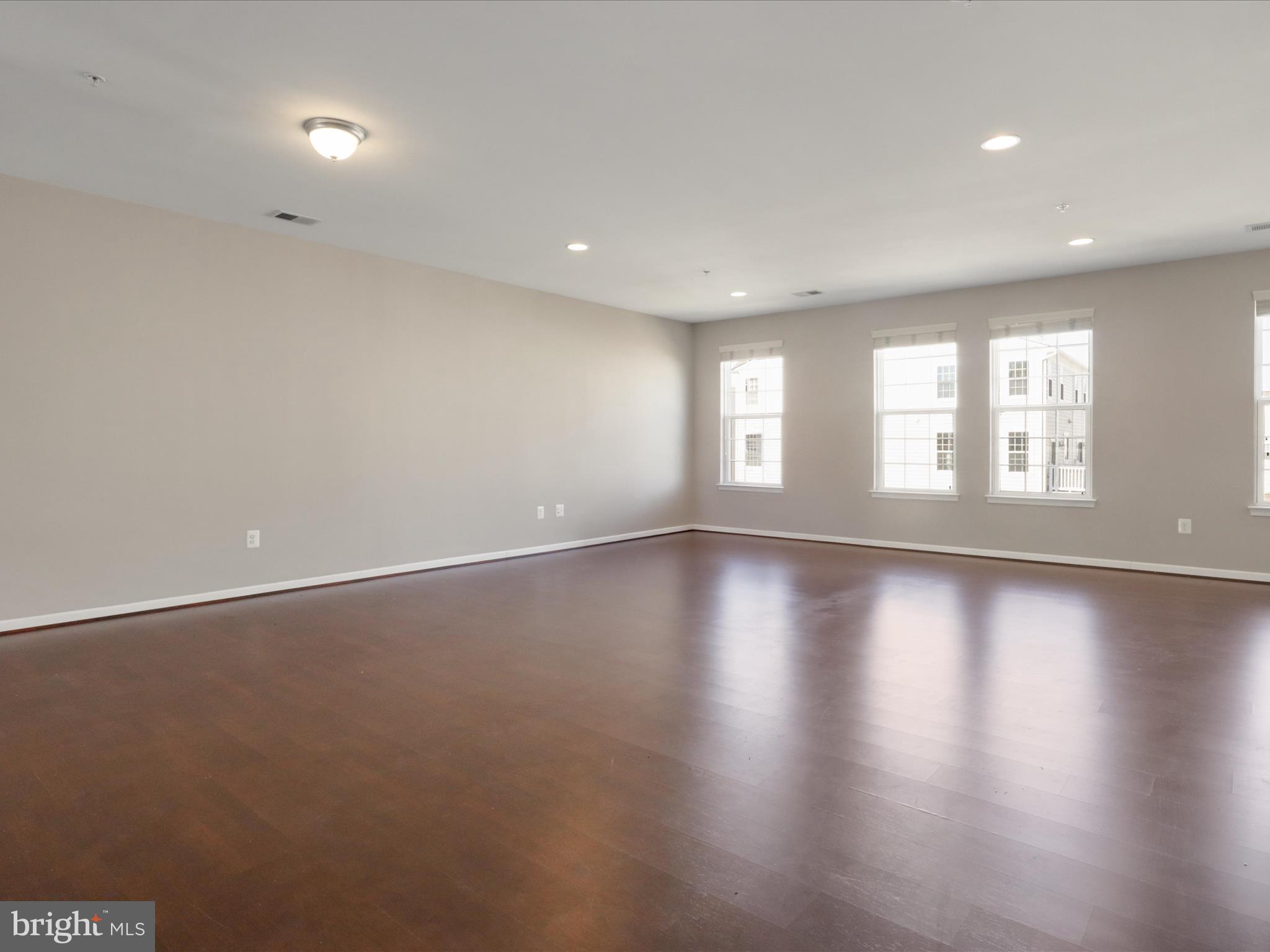 CHESTERFIELD A CONDOMINIUM - Residential Lease