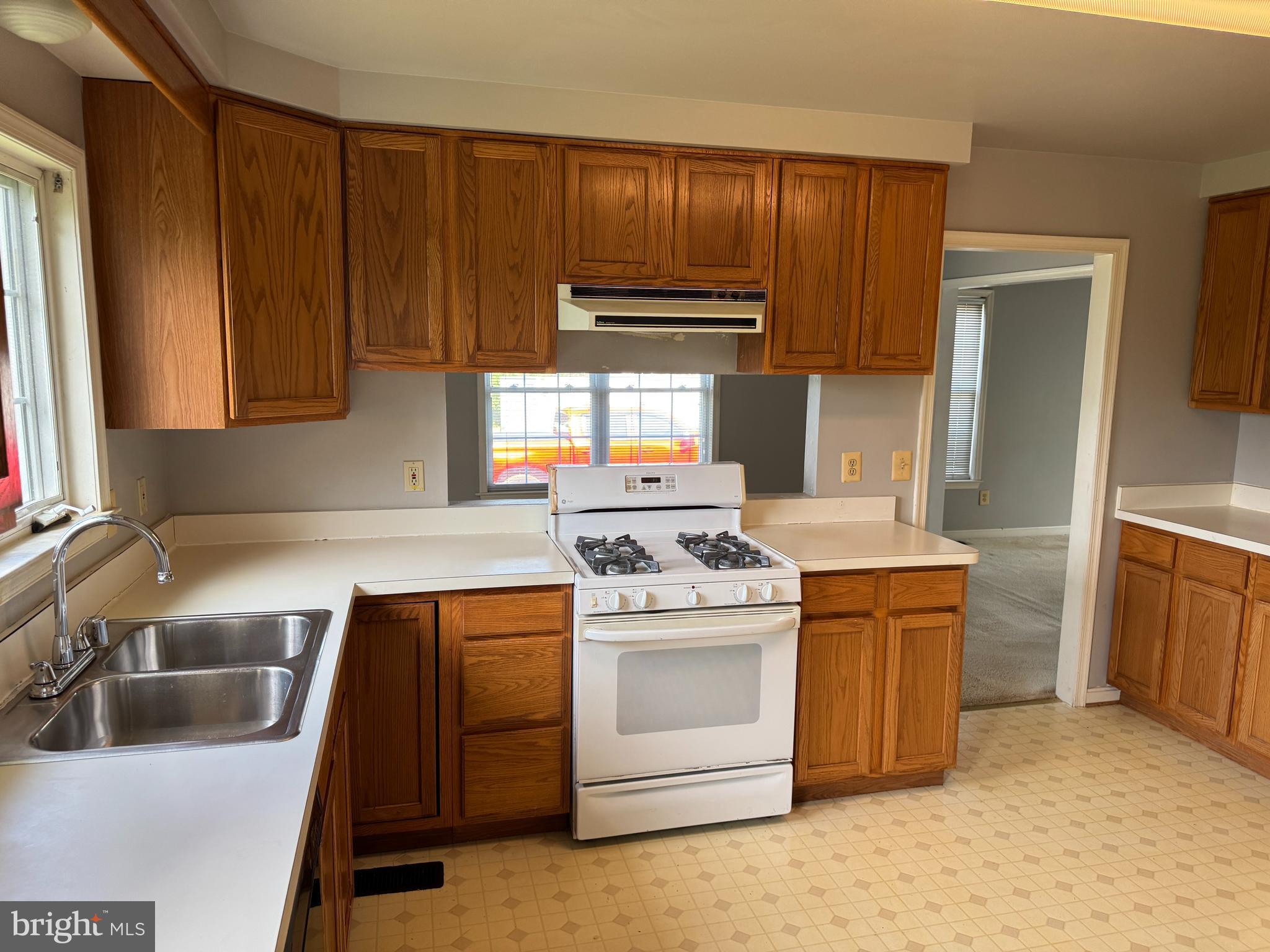 BUCKLEYS RESERVE - Residential Lease