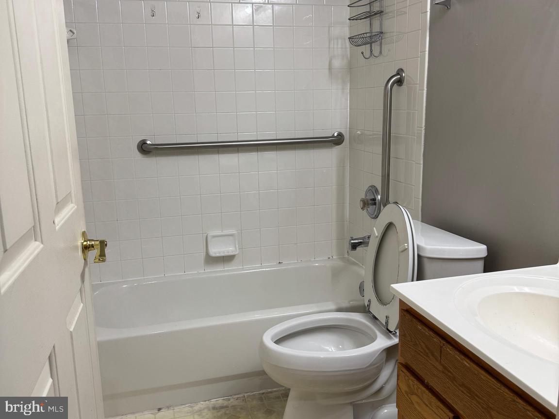 BUCKLEYS RESERVE - Residential Lease